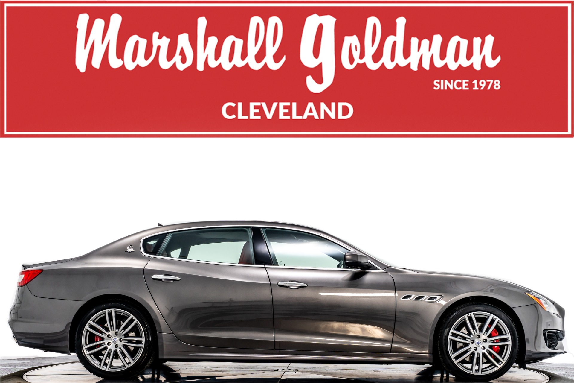 27.0 SPOTLIGHT MC 2018 ダークグレー・メタリックシルバー 27.0 SPOTLIGHT MC 2018 ダークグレー・メタリックシルバー