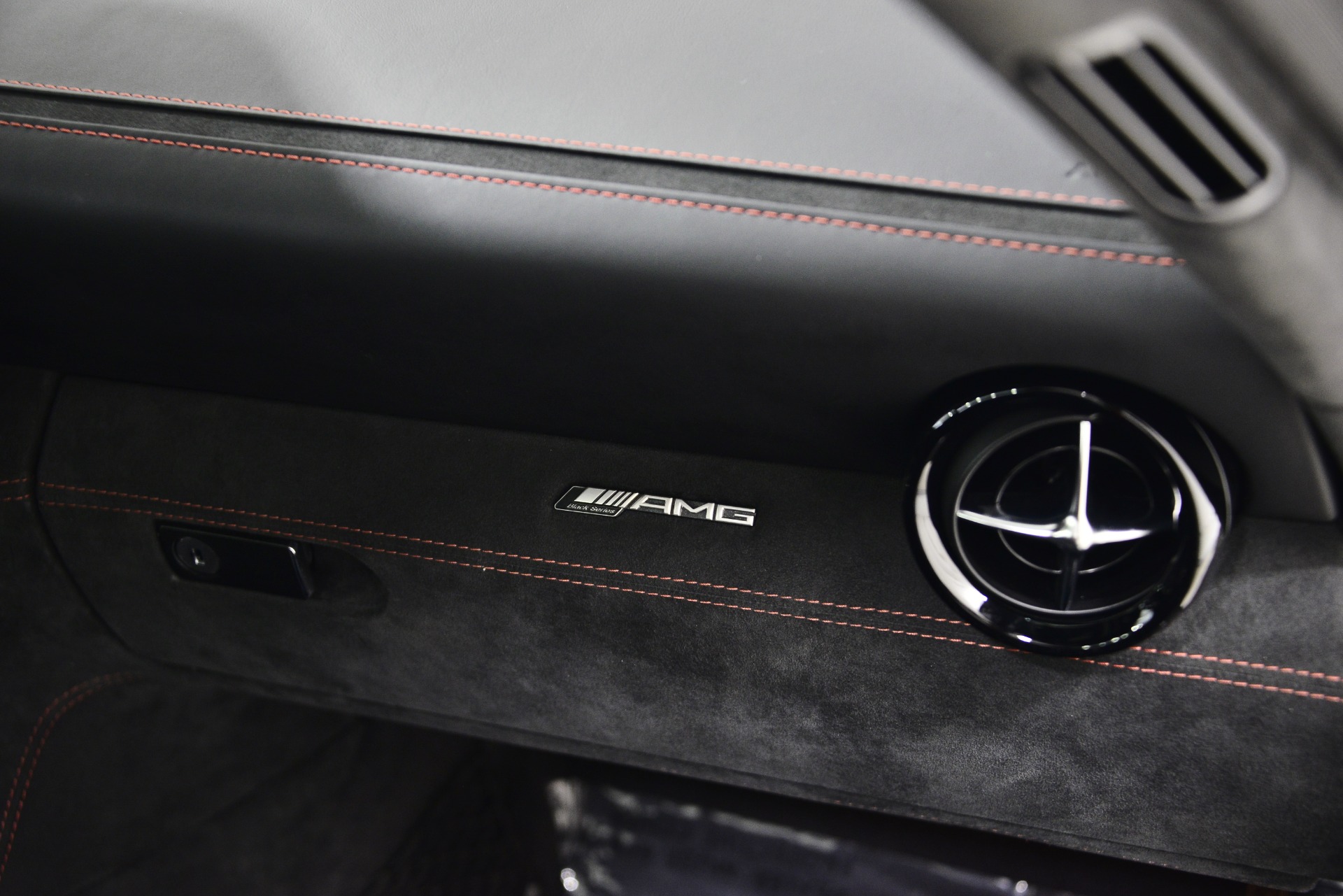 Sent-bon Emblème Mercedes AMG – Air Essence
