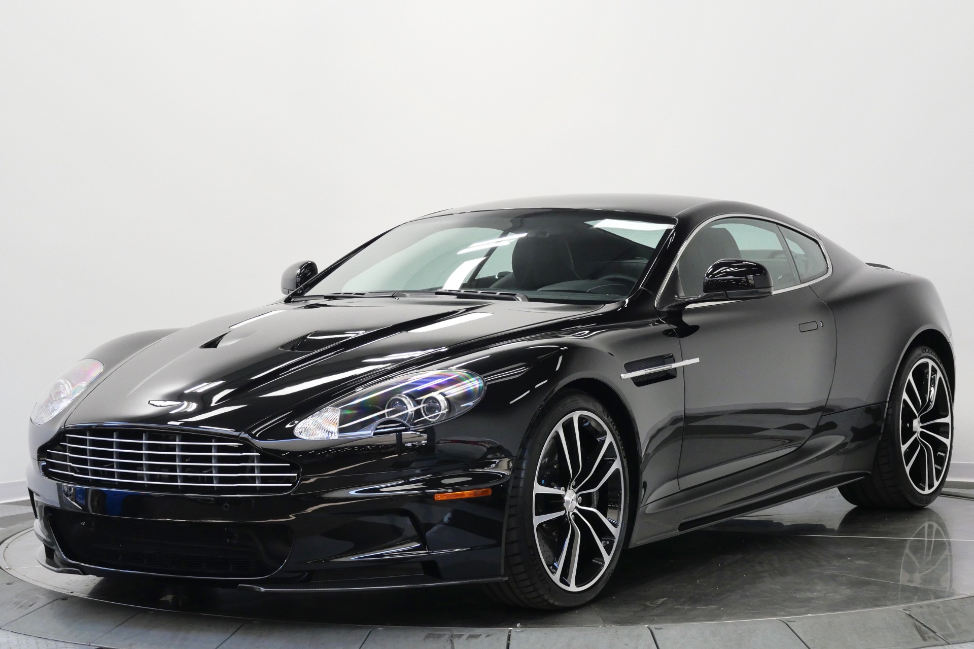Aston Martin DBS -Carbon Black Edition, Very Low Miles