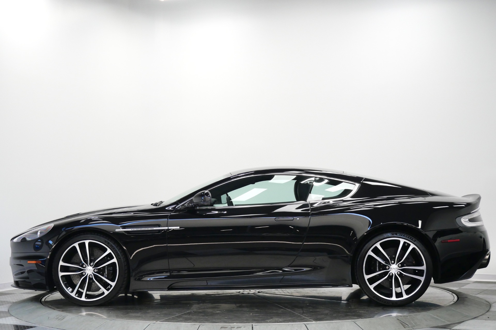 Aston Martin DBS -Carbon Black Edition, Very Low Miles