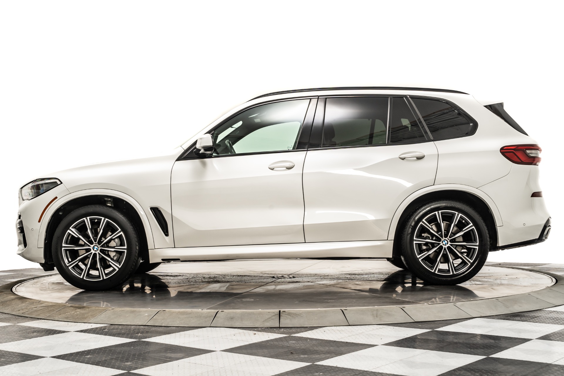 Mineral White Metallic 2019 BMW X5 xDrive40i For Sale - Stock