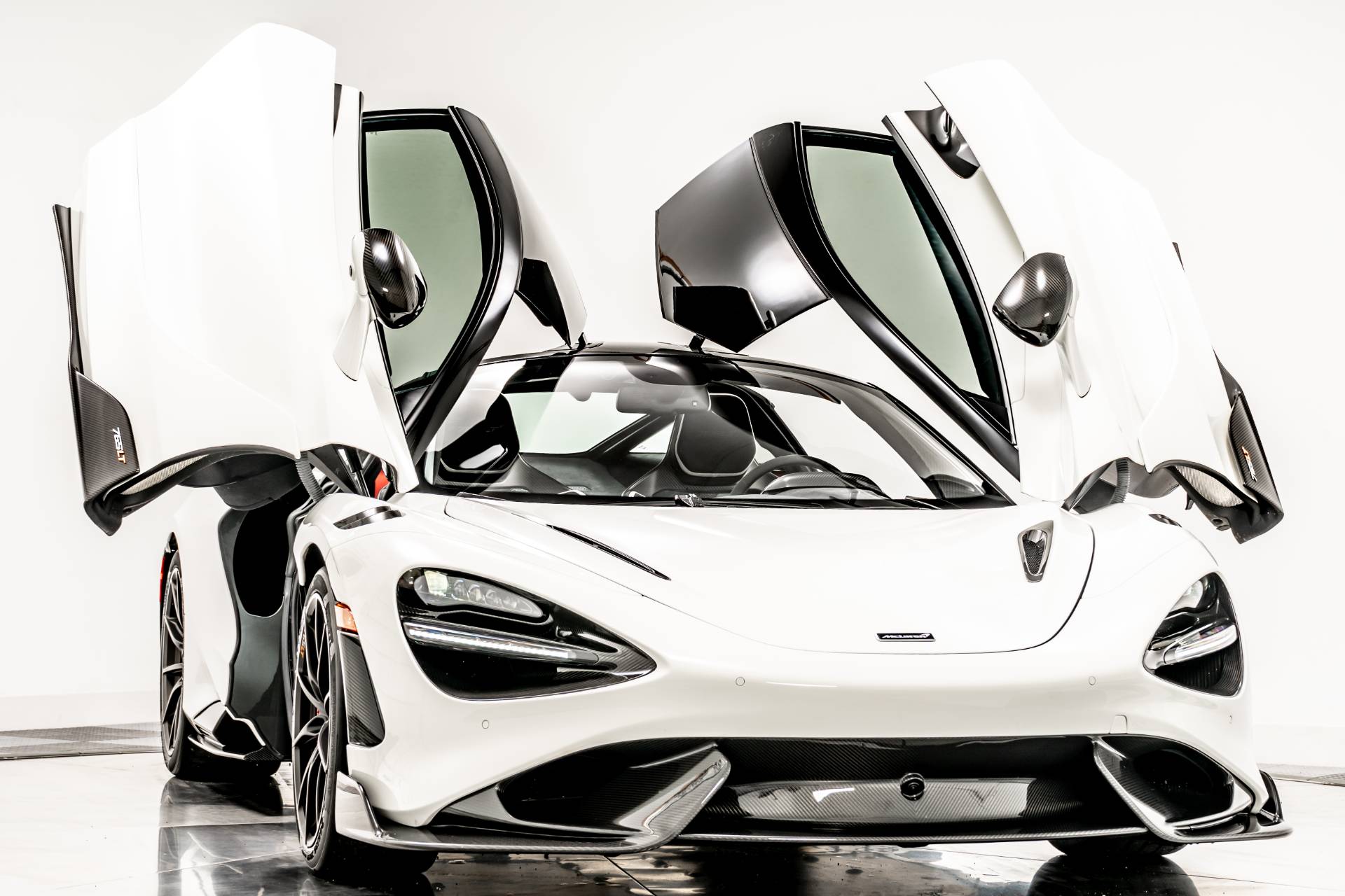 White 2021 McLaren 765LT Clubsport For Sale - Stock Number W23605