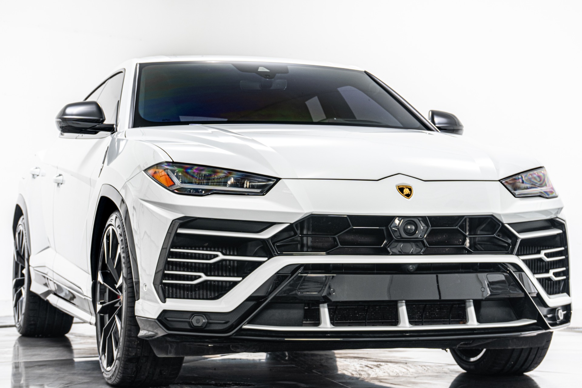 Lamborghini Urus -Bang And Olufsen Audio, Two-Tone Interior, 641 Horsepower