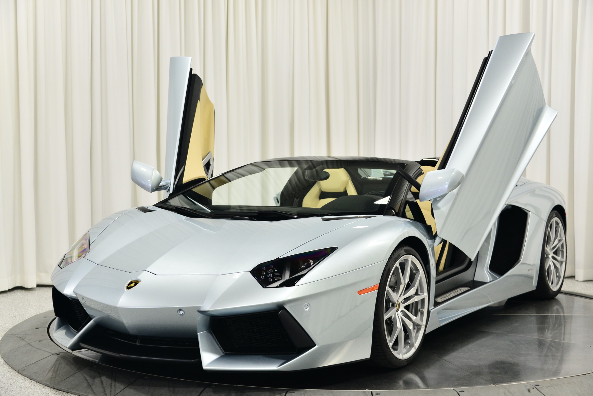 Azzuro Thetys 2013 Lamborghini Aventador LP 700-4 Roadster For