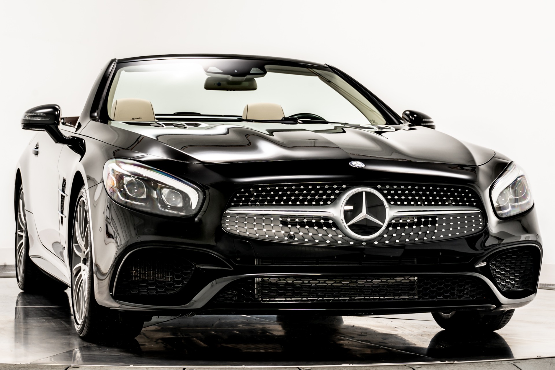 Black 2017 Mercedes-Benz SL 550 For Sale - Stock Number WSLBLGB