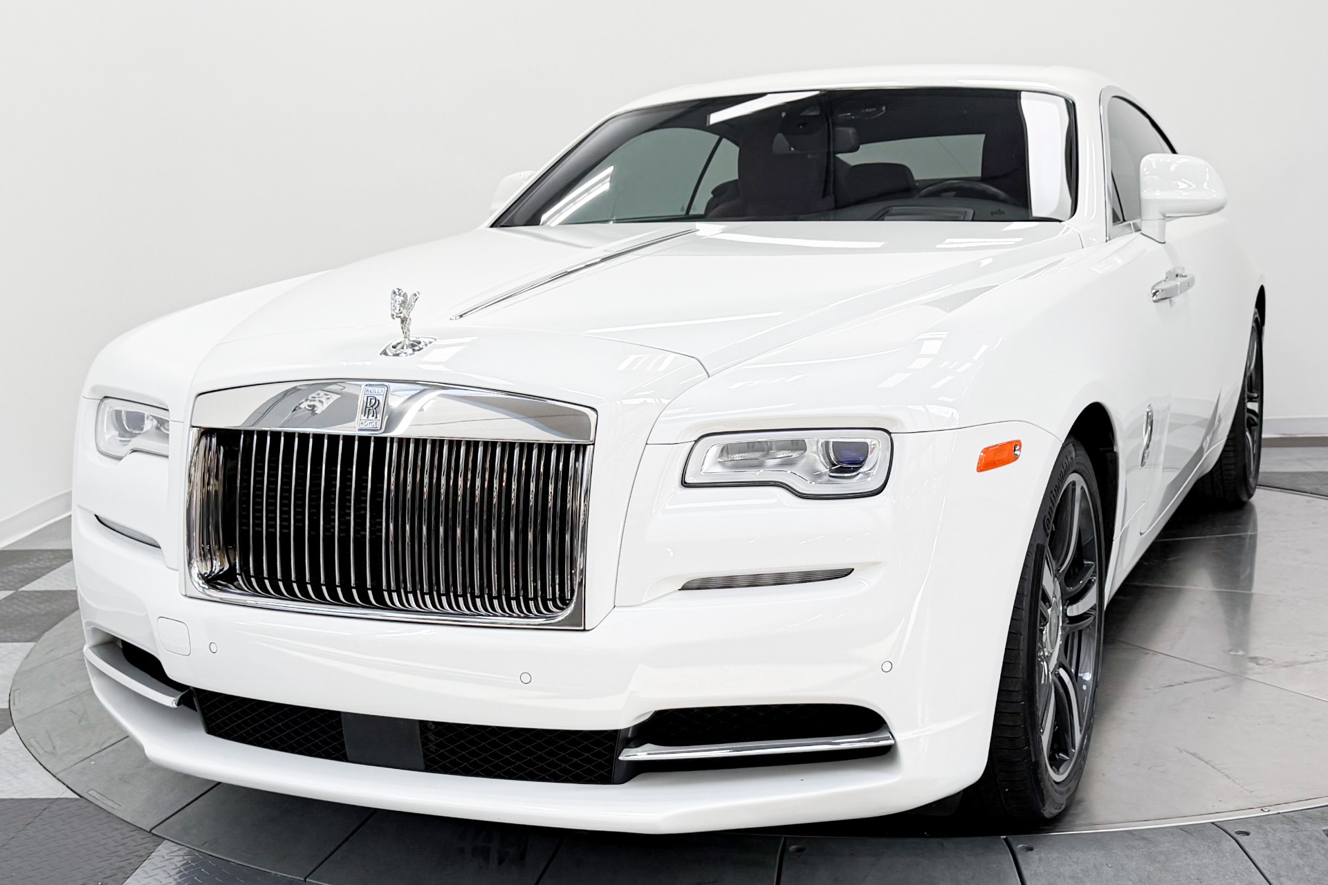 Rolls-Royce Wraith -Starlight Headliner, Drivers Assistance 3