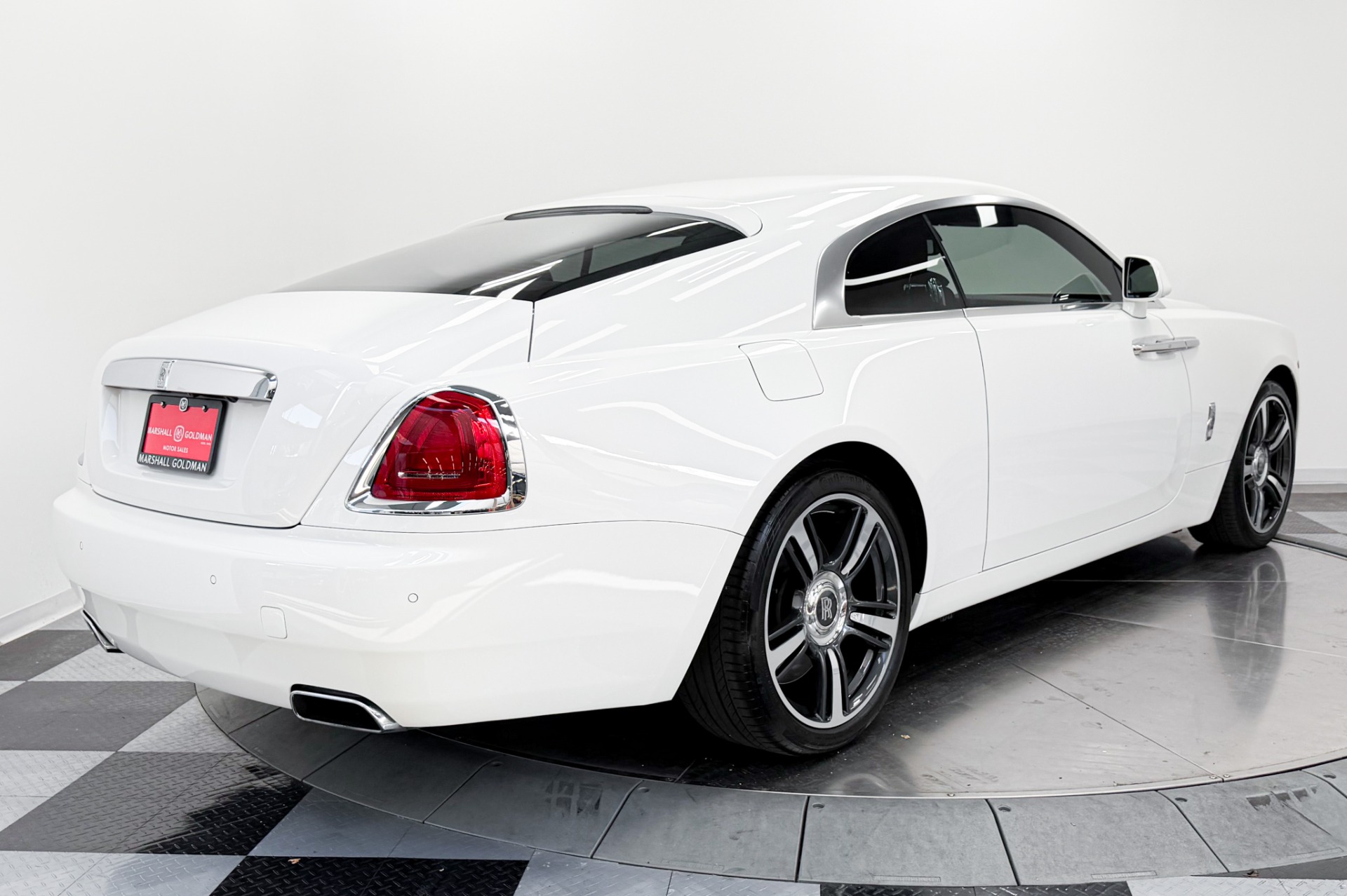 Rolls-Royce Wraith -Starlight Headliner, Drivers Assistance 3
