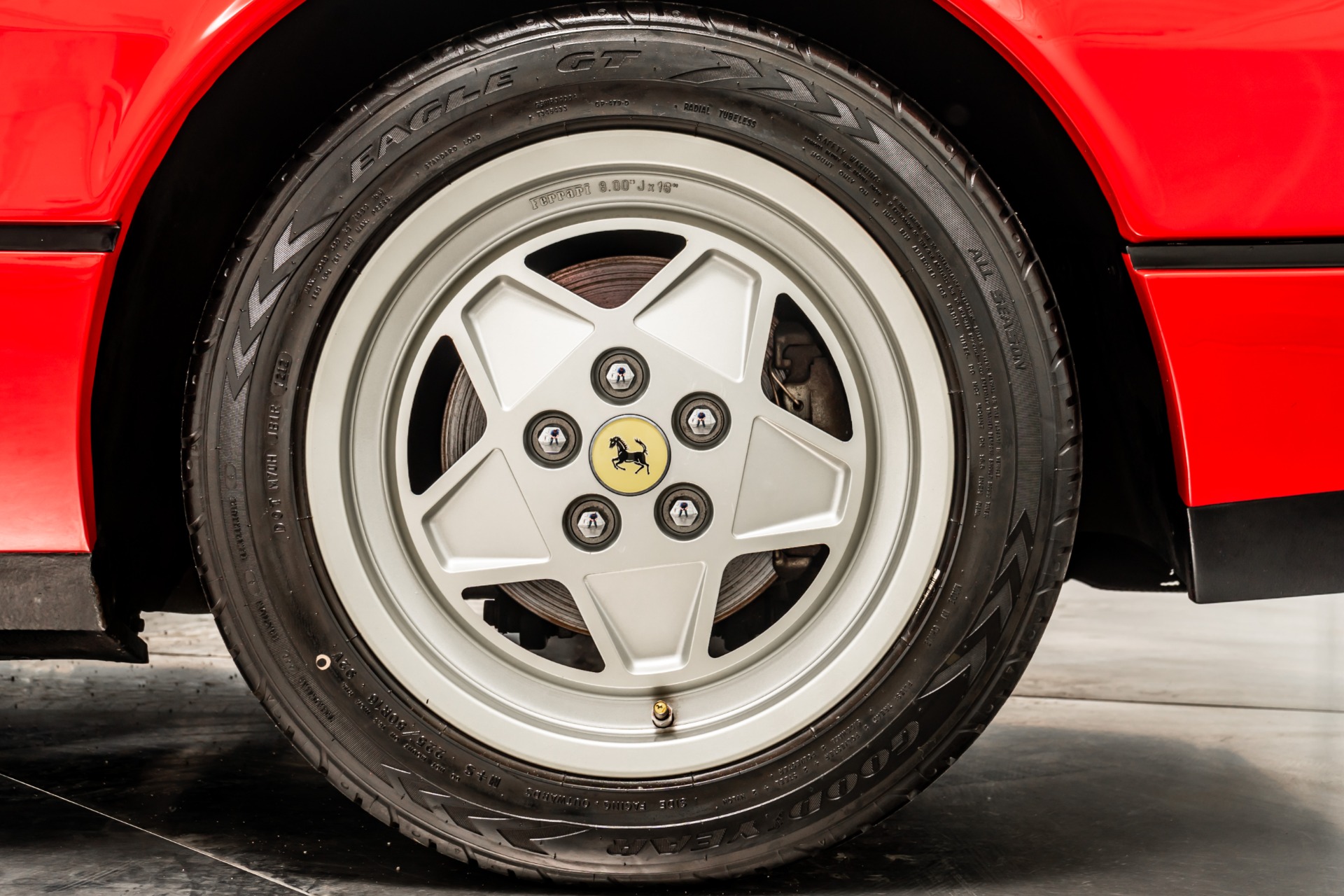完成品 Ferrari メーカー ステアリングホイール 1989年製 TYP