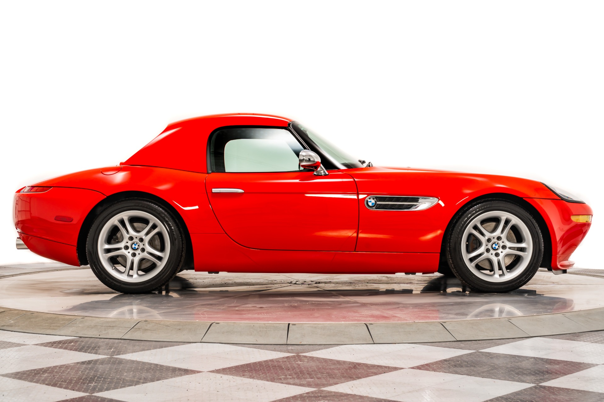 京商　BMW Z8 クロームメッキ 京商 1/12 007 James Bond BMW Z8 007ボンドカー (チタン