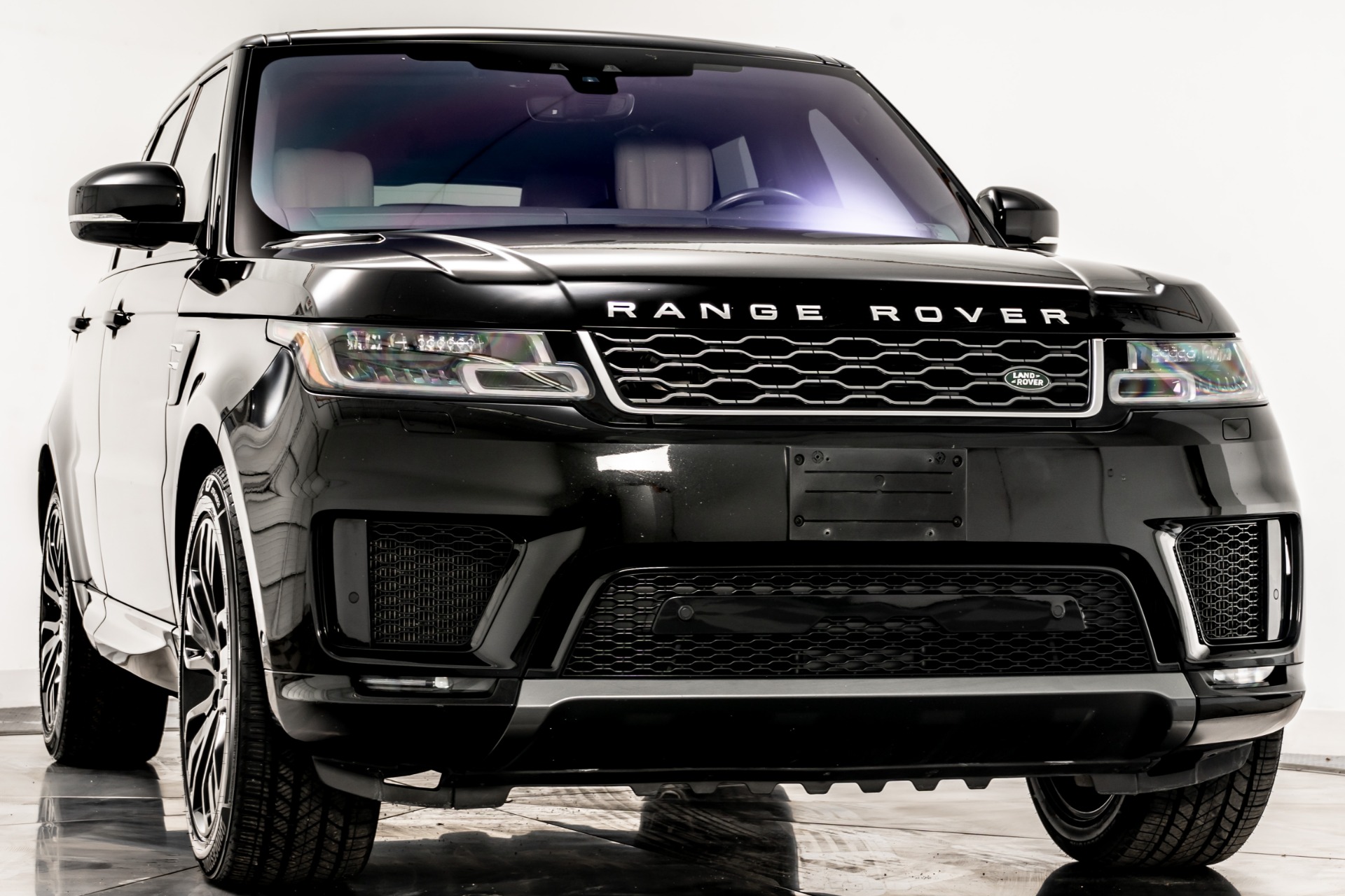 Santorini Black Metallic 2019 Land Rover Range Rover Sport HSE For