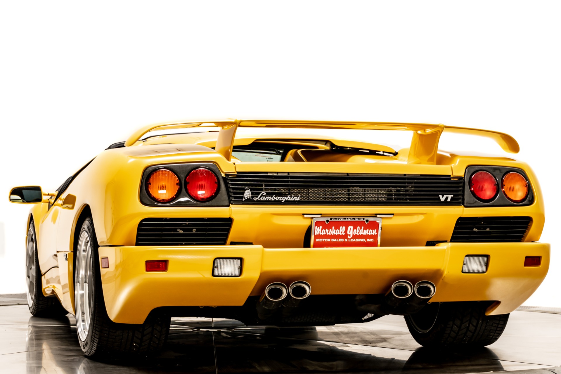 Giallo Flash 1999 Lamborghini Diablo VT Roadster Momo Edition For