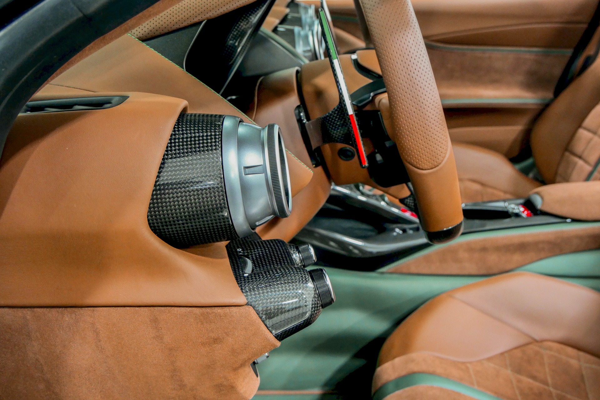 Seat belt belt two-point chrome retro beige Fiat 850
