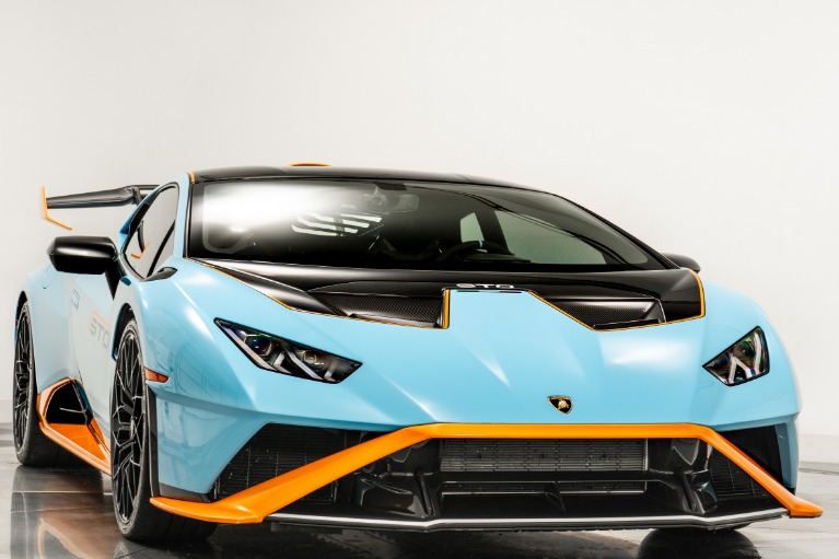 Blu Laufey 2022 Lamborghini Huracan STO For Sale - Stock Number