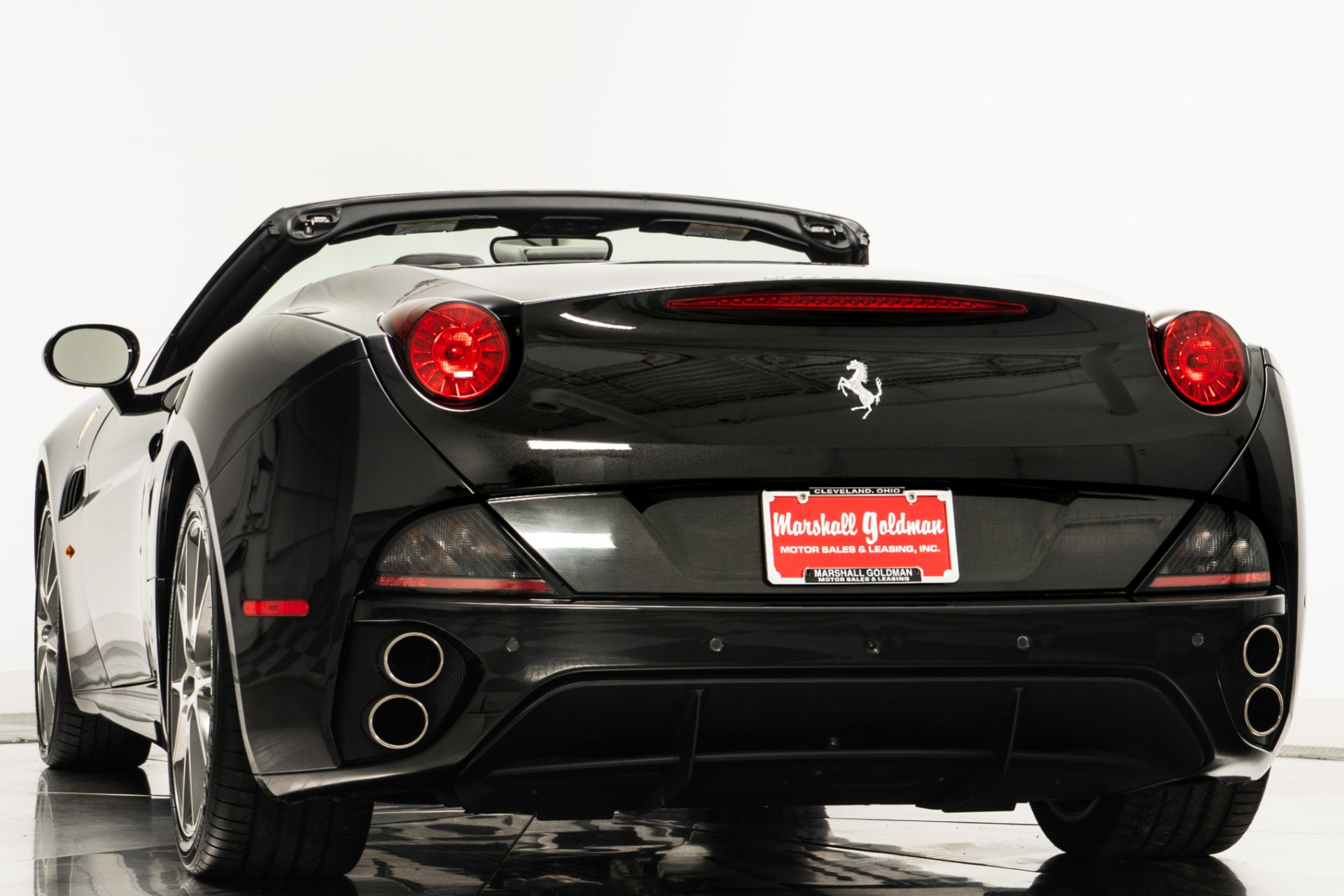 Ferrari California -Low Miles, Carbon Steering Wheel, Daytona Seats, Scuderia Shields
