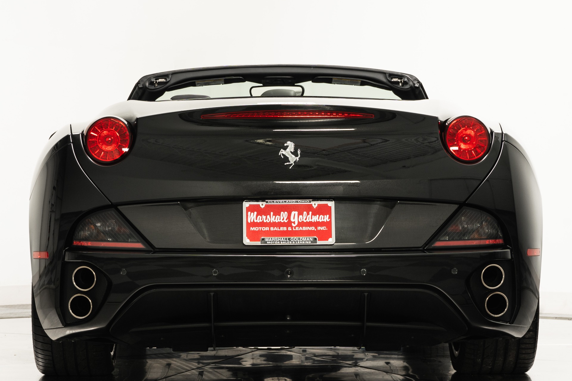 Ferrari California -Low Miles, Carbon Steering Wheel, Daytona Seats, Scuderia Shields