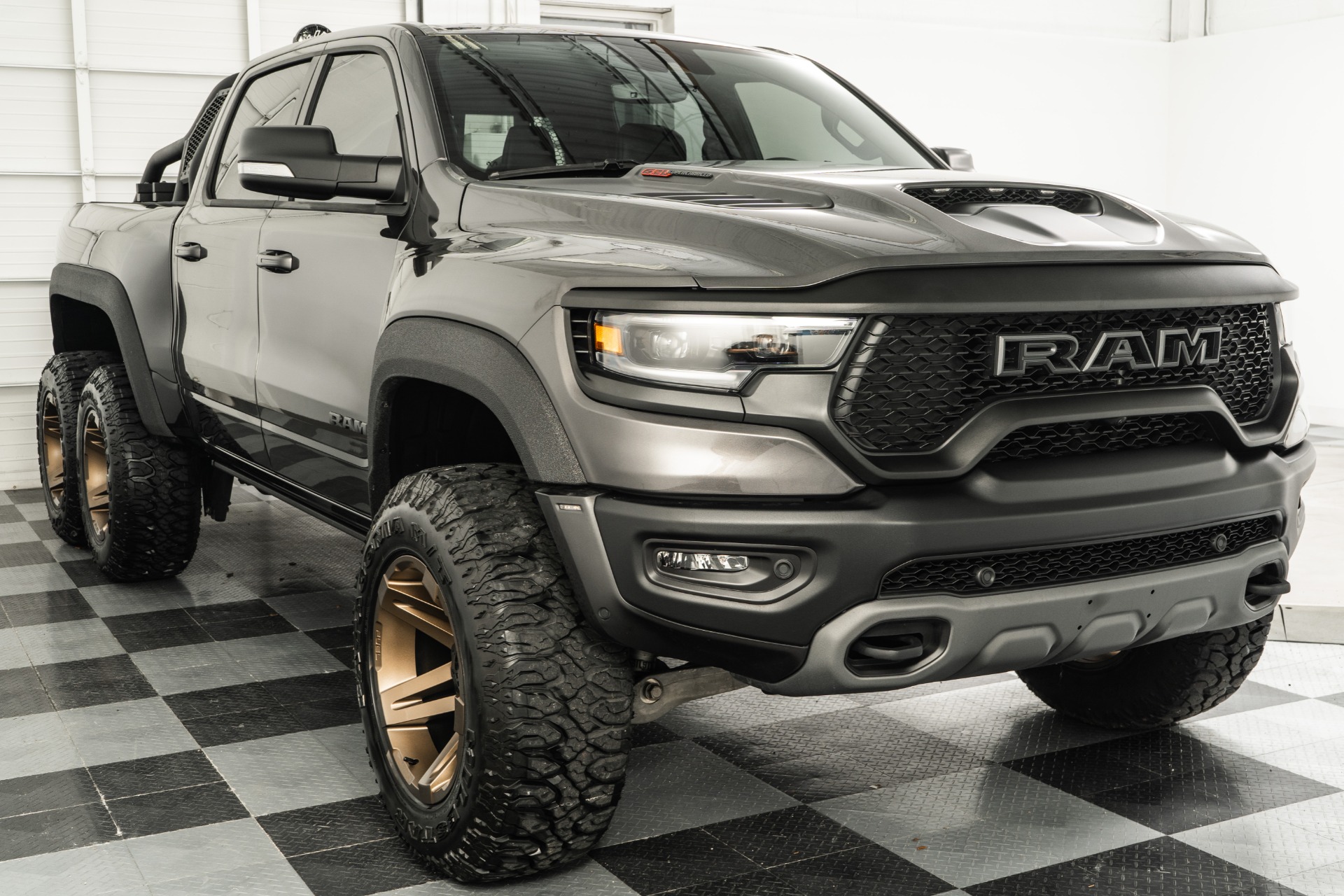 【最安値】TRX Granite Crystal Metallic Clear Coat 2021 RAM 1500 TRX Apocalypse