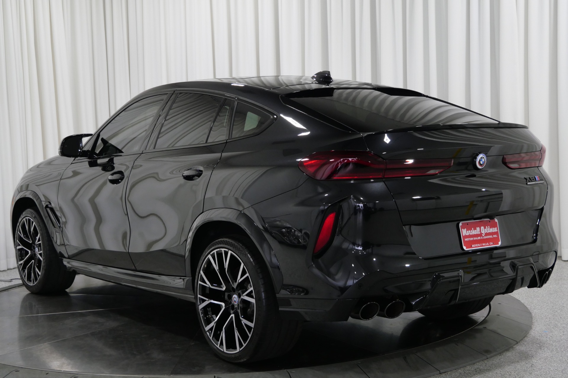 Black Sapphire Metallic 2023 BMW X6 M Competition For Sale - Stock
