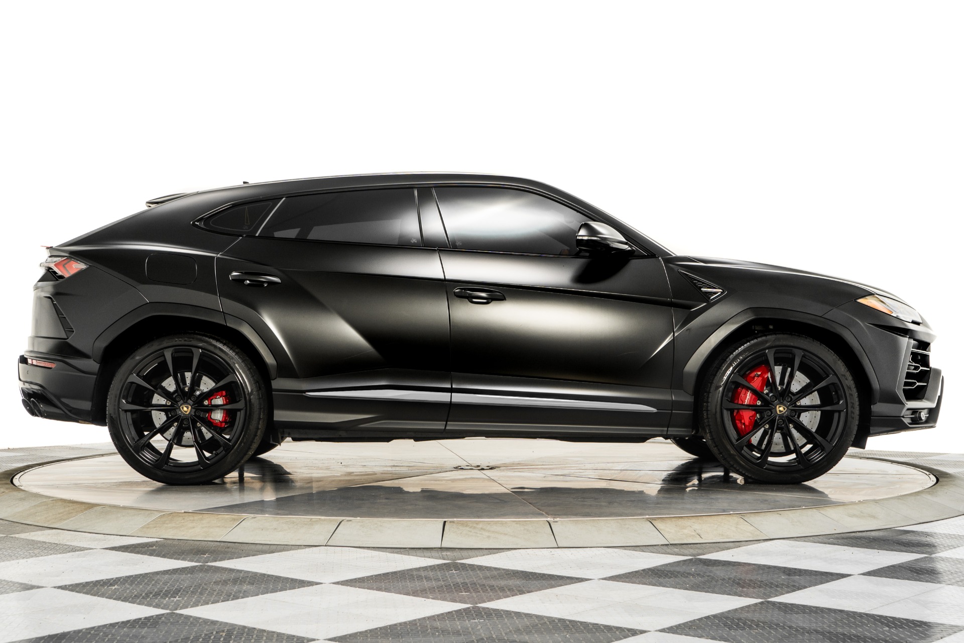 Nero Noctis 2022 Lamborghini Urus For Sale - Stock Number B25463