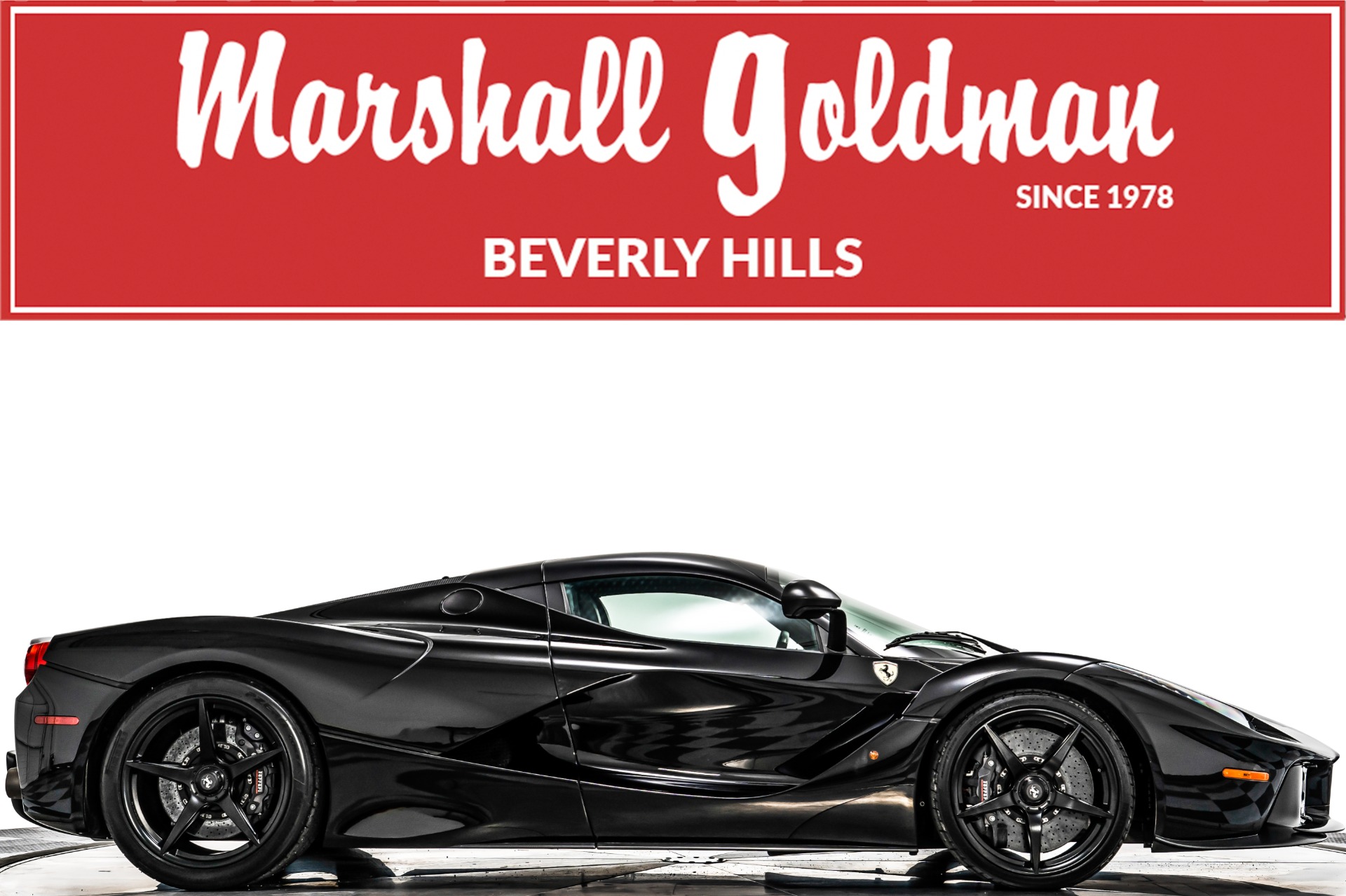 Shop Ferrari Laferrari Black Edition - Premium Building