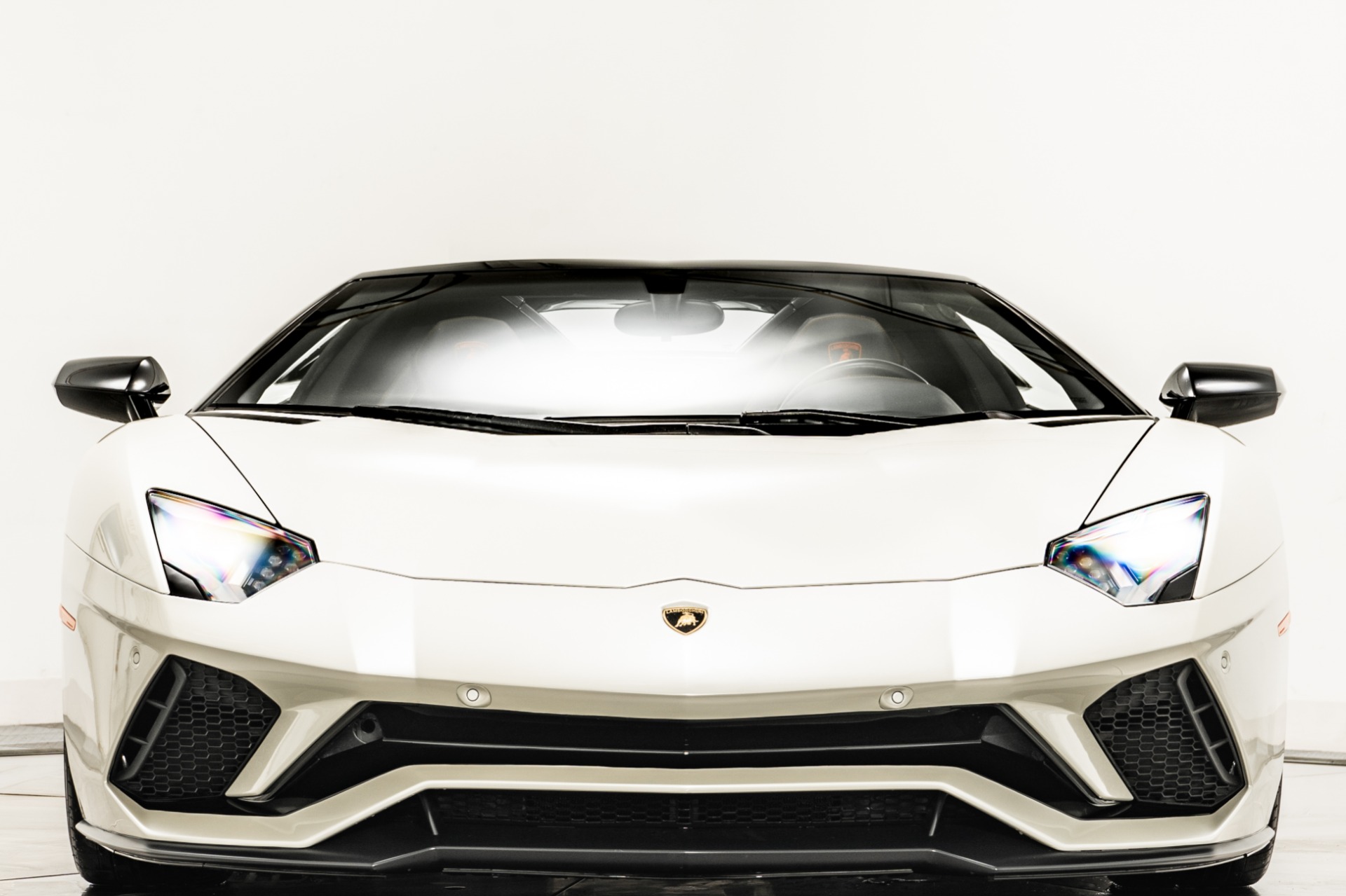 Balloon White 2019 Lamborghini Aventador LP 740-4 S Roadster For