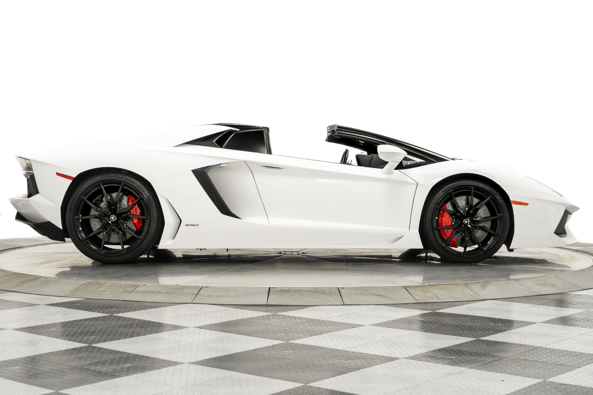 Used 2013 Lamborghini Aventador LP 700-4 Roadster For Sale