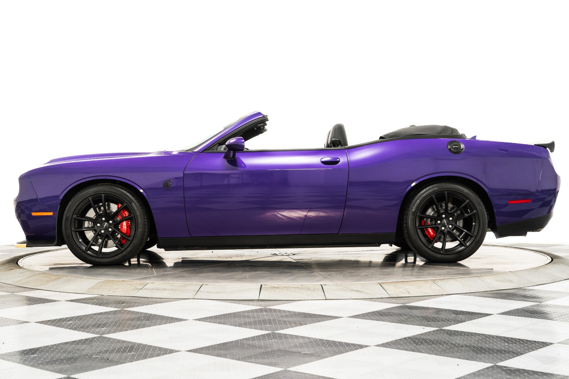 Plum Crazy Pearl Coat 2023 Dodge Challenger SRT Hellcat Jailbreak