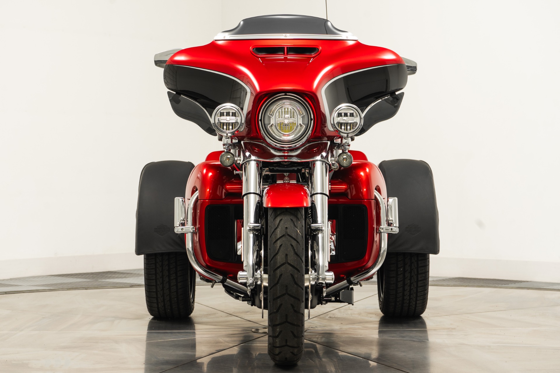 Used 2021 Harley Davidson CVO Tri Glide For Sale 42 900 Marshall Goldman Cleveland Stock WCVOTK