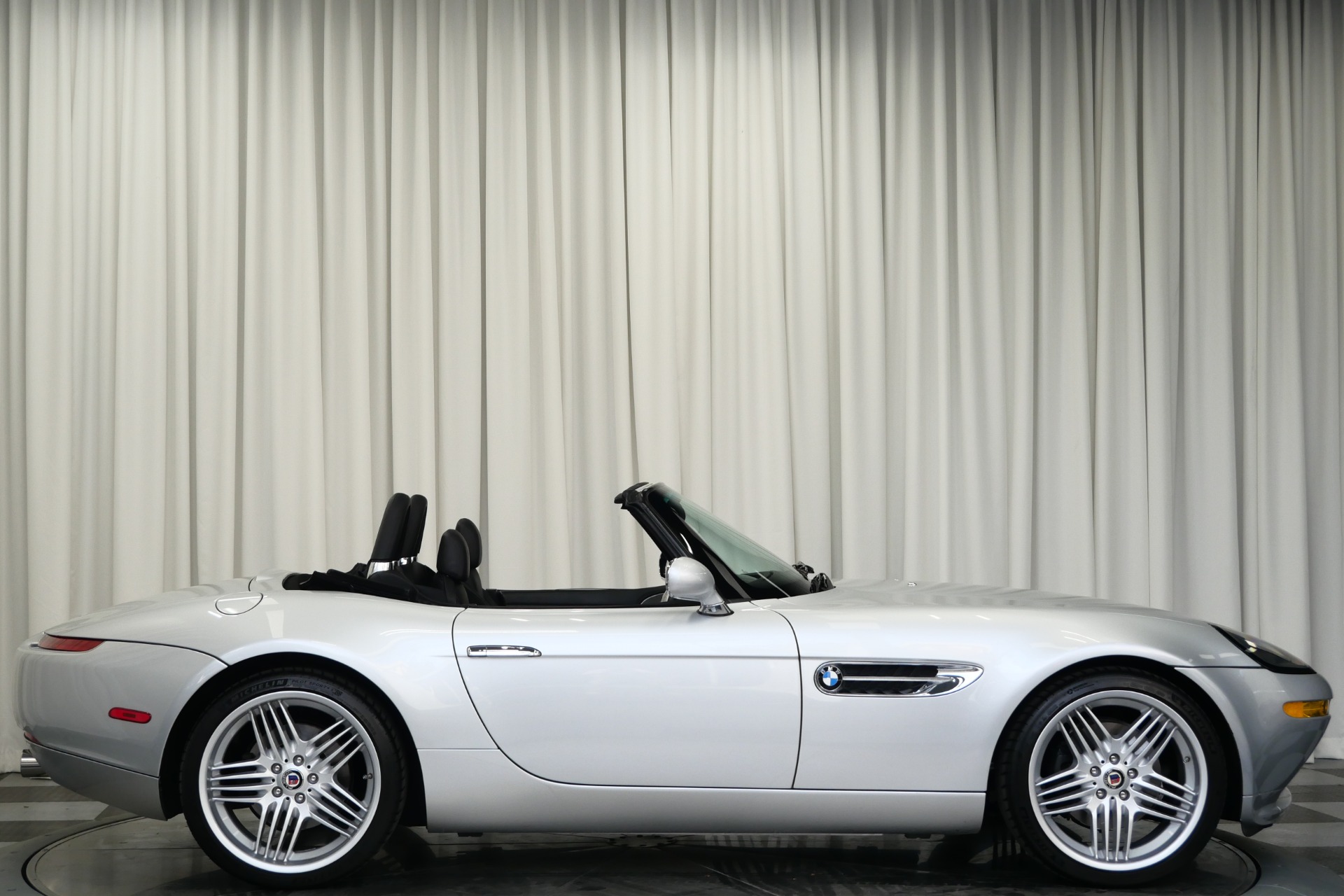 BMW Z8 ベースグレード 2000年式 中古車詳細 | プロに任せる
