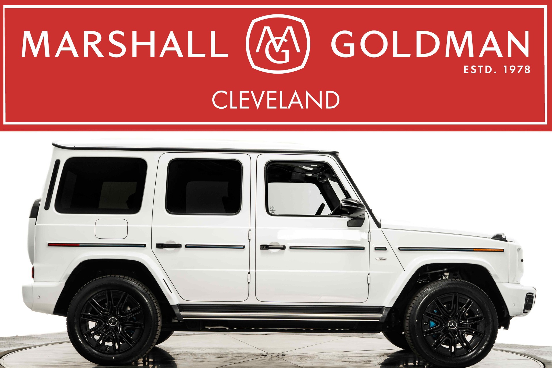 MANUFAKTUR Moonlight White 2025 Mercedes-Benz G 580 EQ Edition One 