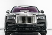 Rolls-Royce Ghost -The Ghost Package, Turquoise Accents, Illuminated Fascia