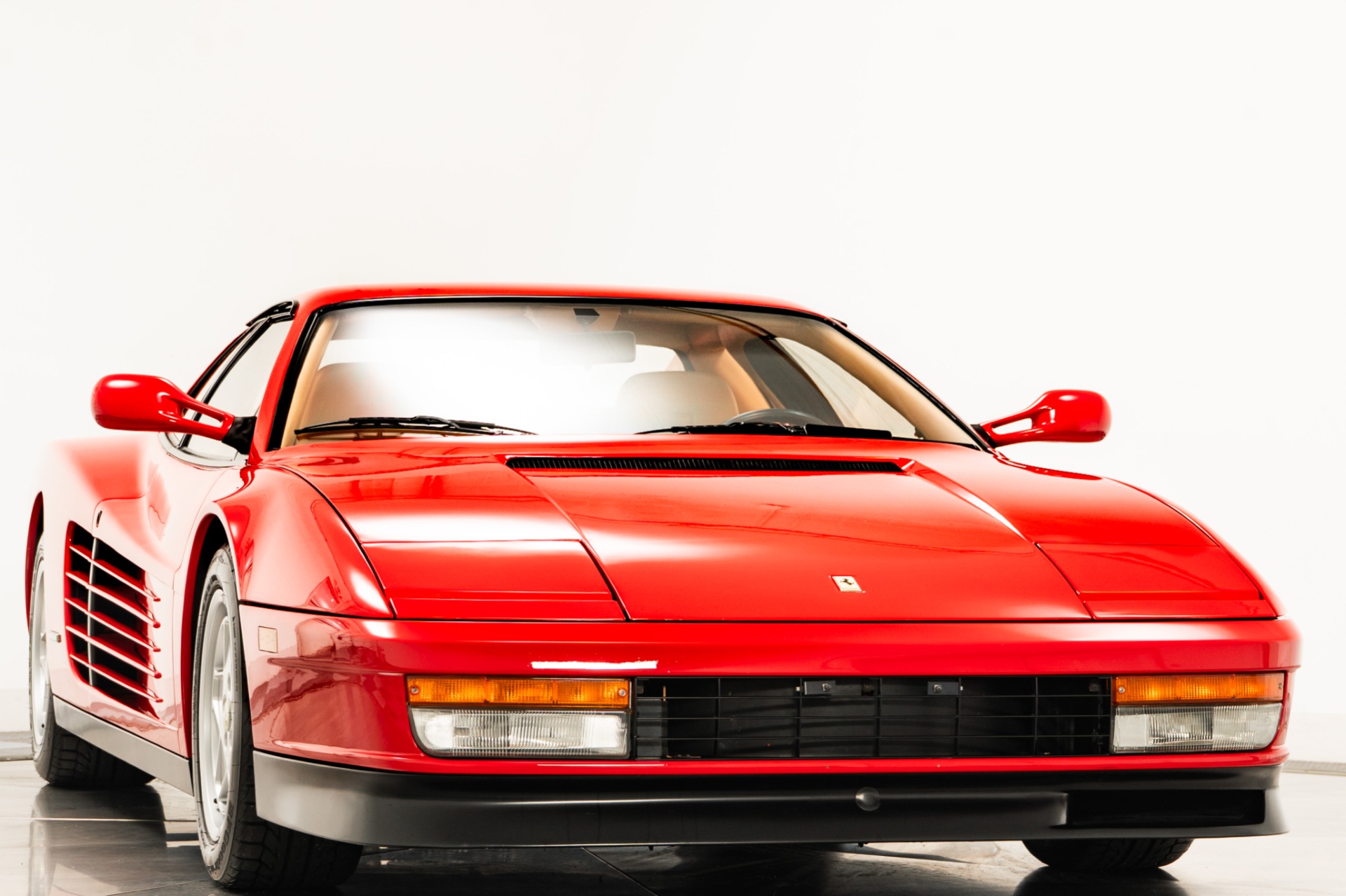 1990 Ferrari Testarossa photo 2