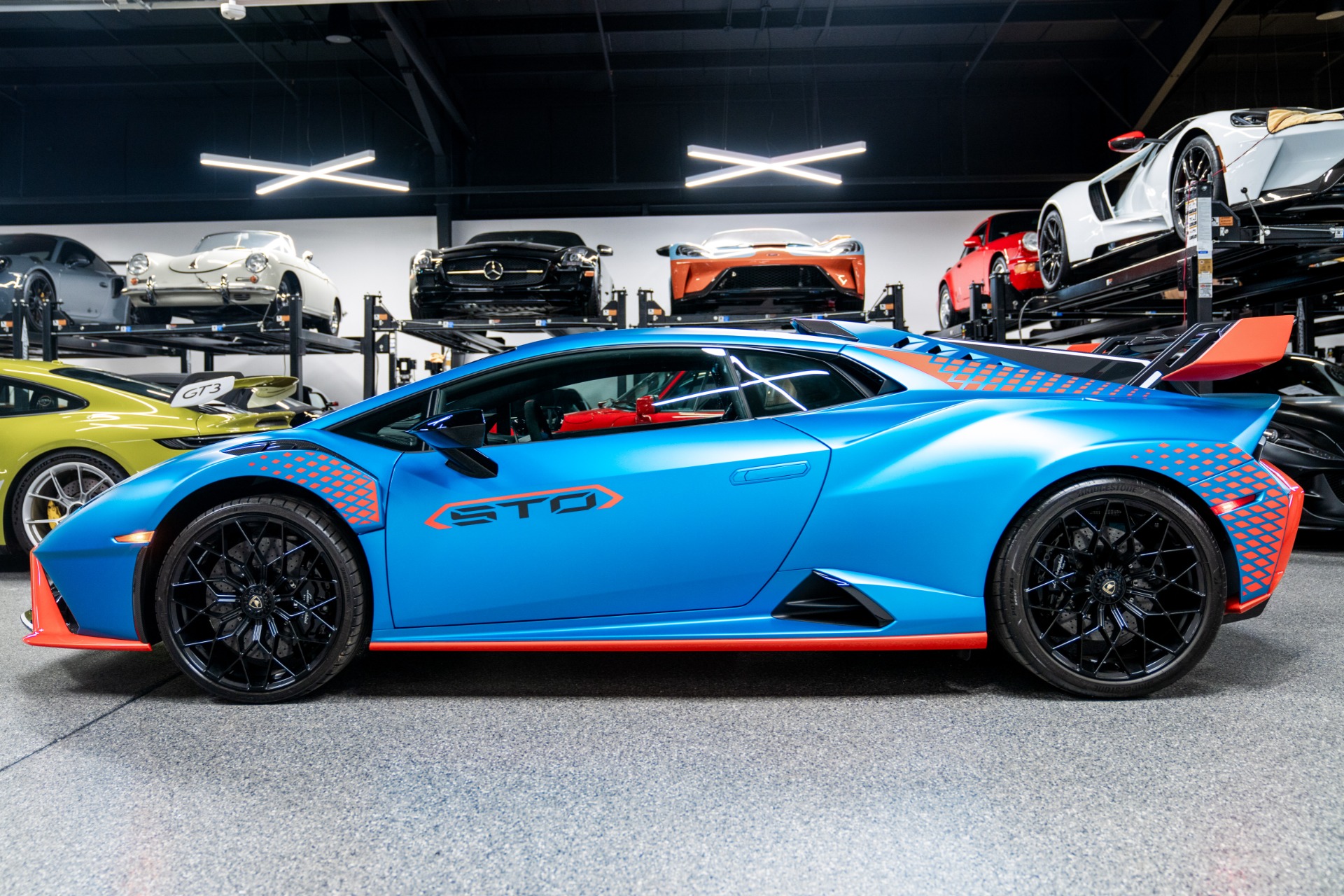 Blu Uranus Matt 2022 Lamborghini Huracan STO For Sale - Stock