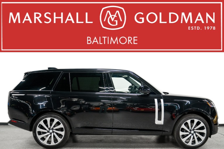 Santorini Black Metallic 2025 Land Rover Range Rover P530