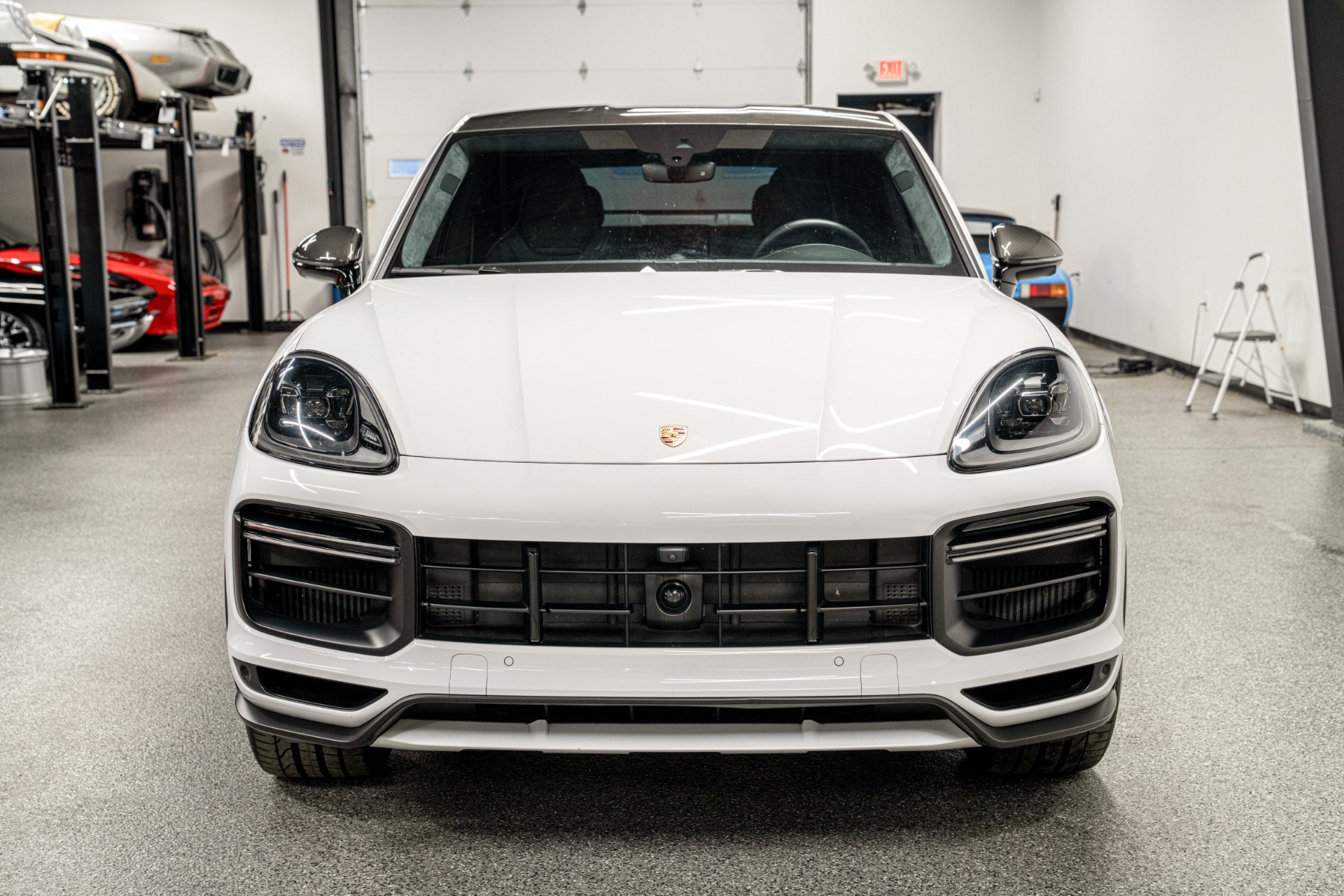 2023 Porsche Cayenne Coupe Turbo GT photo 4