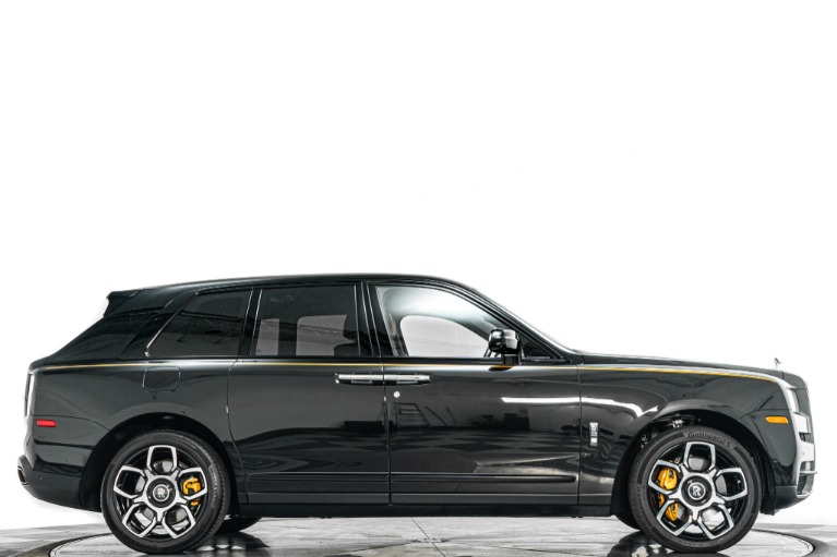 Rolls-Royce Cullinan Black Badge -Rear Seat Entertainment, Bespoke Audio, Panoramic Roof