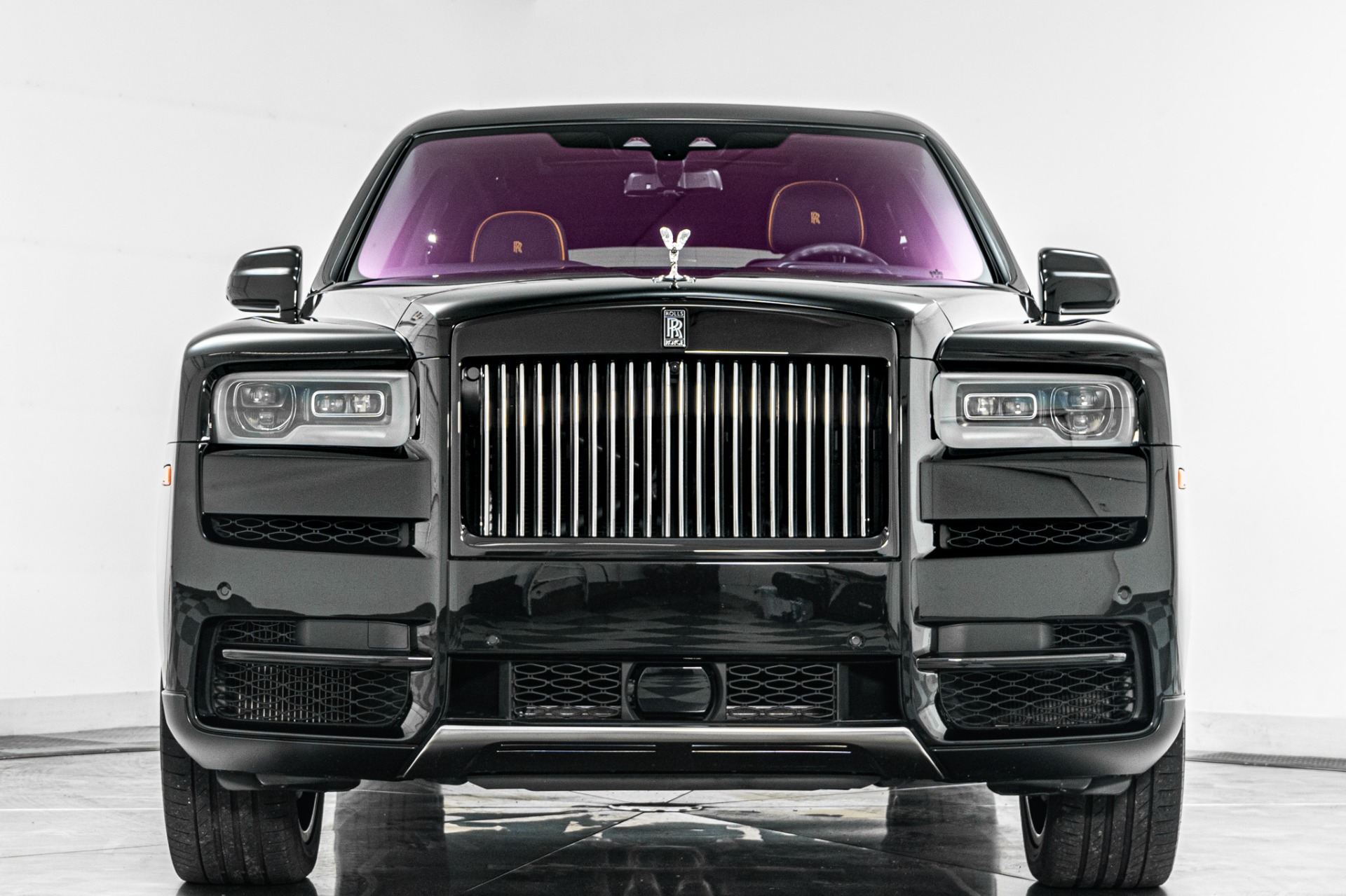 Rolls-Royce Cullinan Black Badge -Rear Seat Entertainment, Bespoke Audio, Panoramic Roof