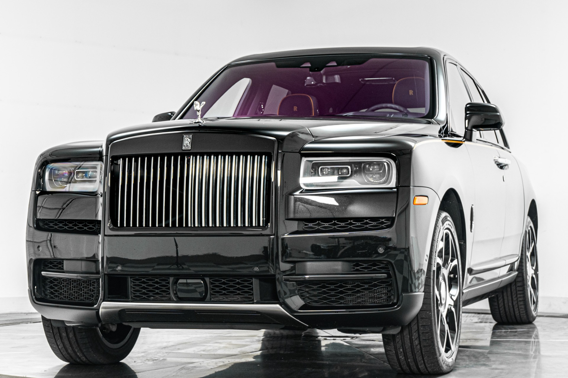 Rolls-Royce Cullinan Black Badge -Rear Seat Entertainment, Bespoke Audio, Panoramic Roof