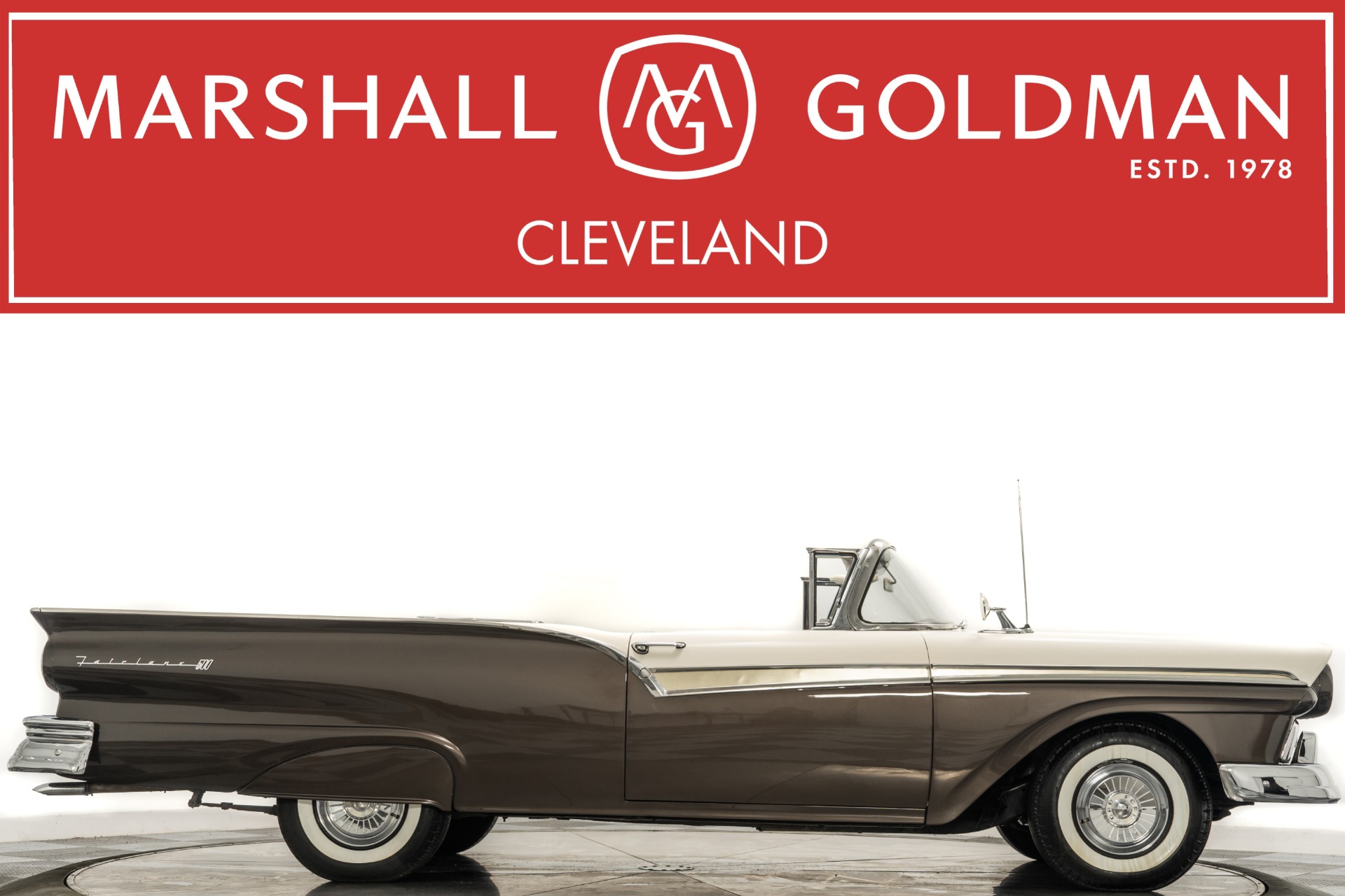 Colonial White/Silver Mocha Iridescent 1957 Ford Fairlane Skyliner