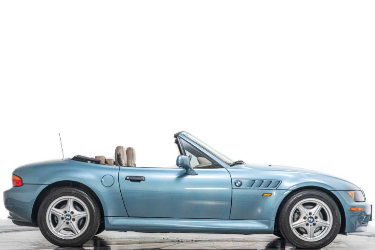 Atlanta Blue Metallic 1996 BMW Z3 -5 Speed Manual, Leather