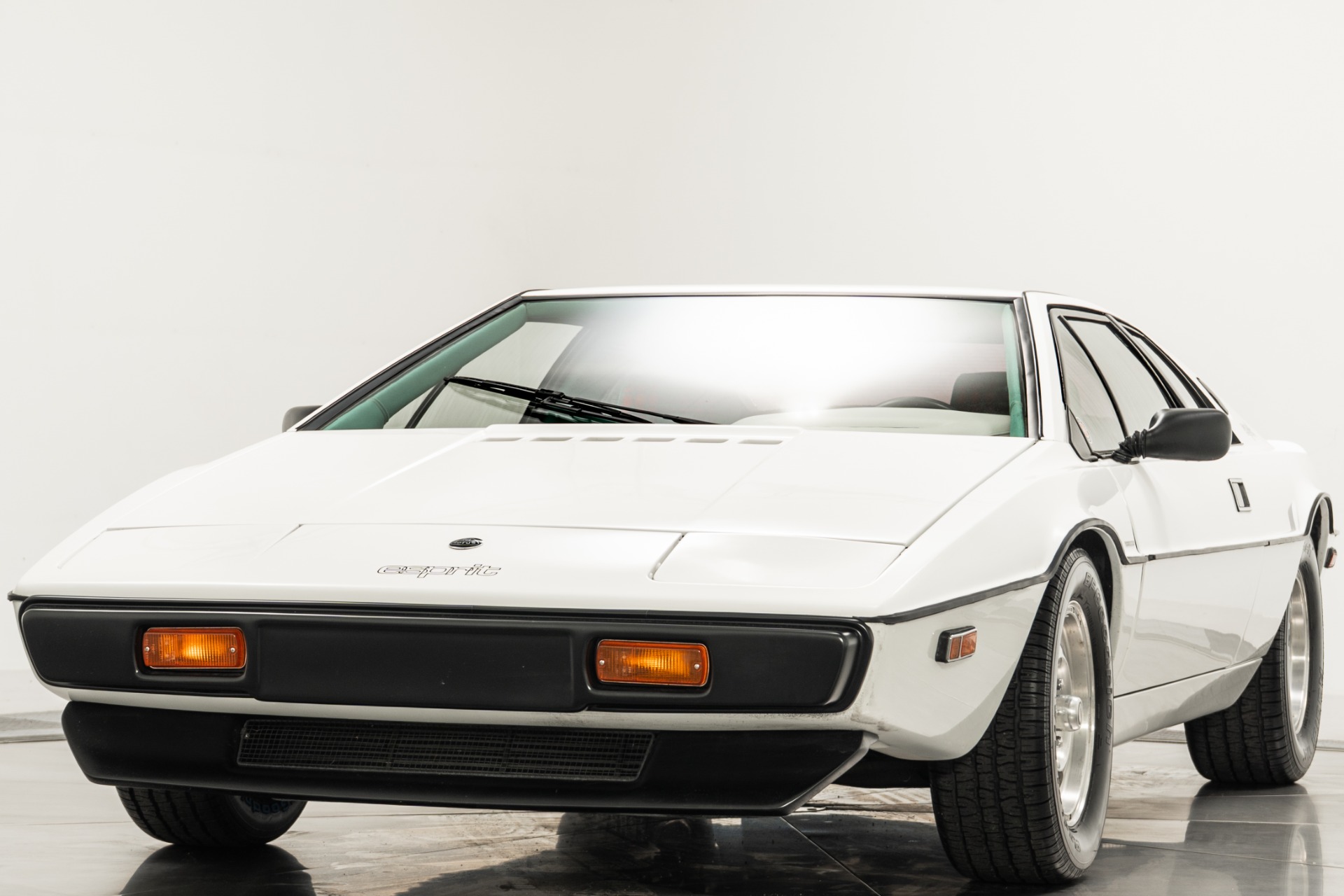 Monaco White 1977 Lotus Esprit S1 For Sale - Stock Number W26317