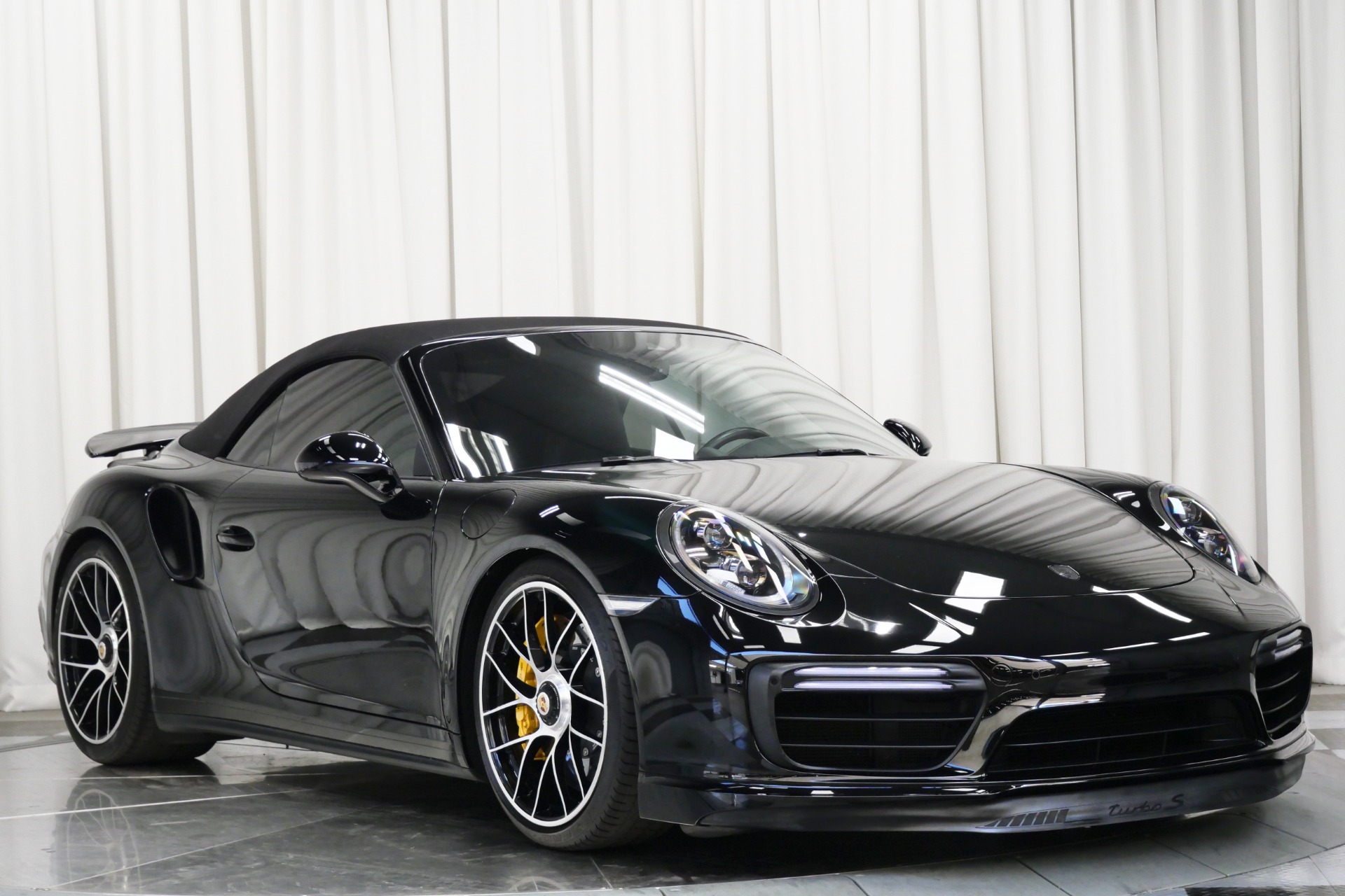 2019 Porsche 911 Turbo S Cabriolet photo 2