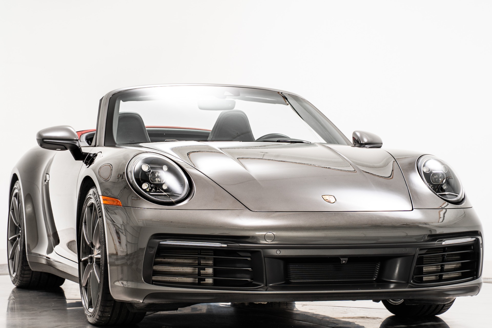 2024 Porsche 911 Cabriolet photo 3