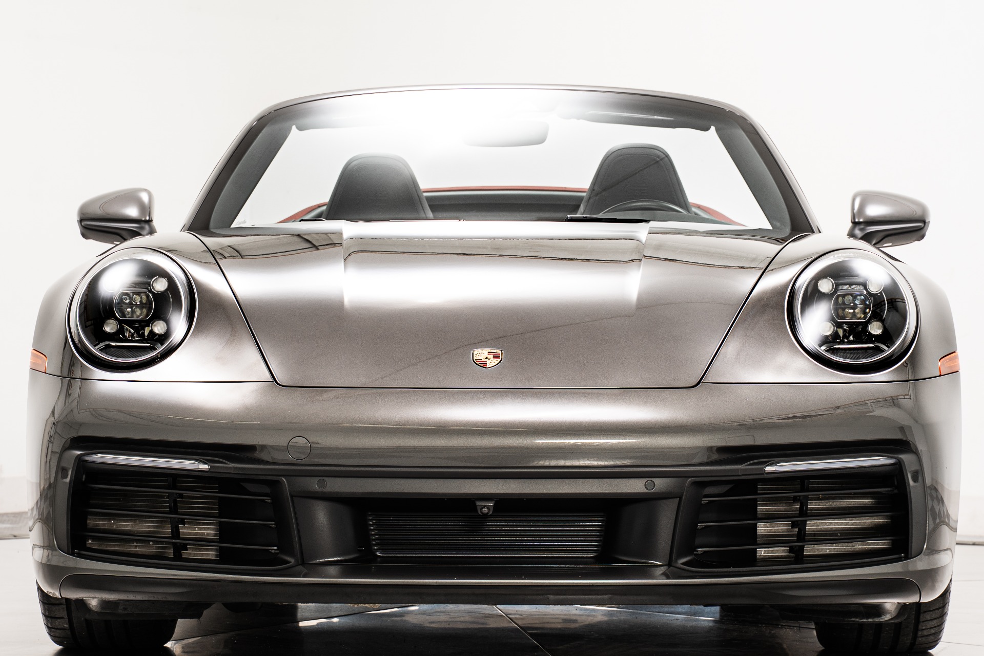 2024 Porsche 911 Cabriolet photo 4