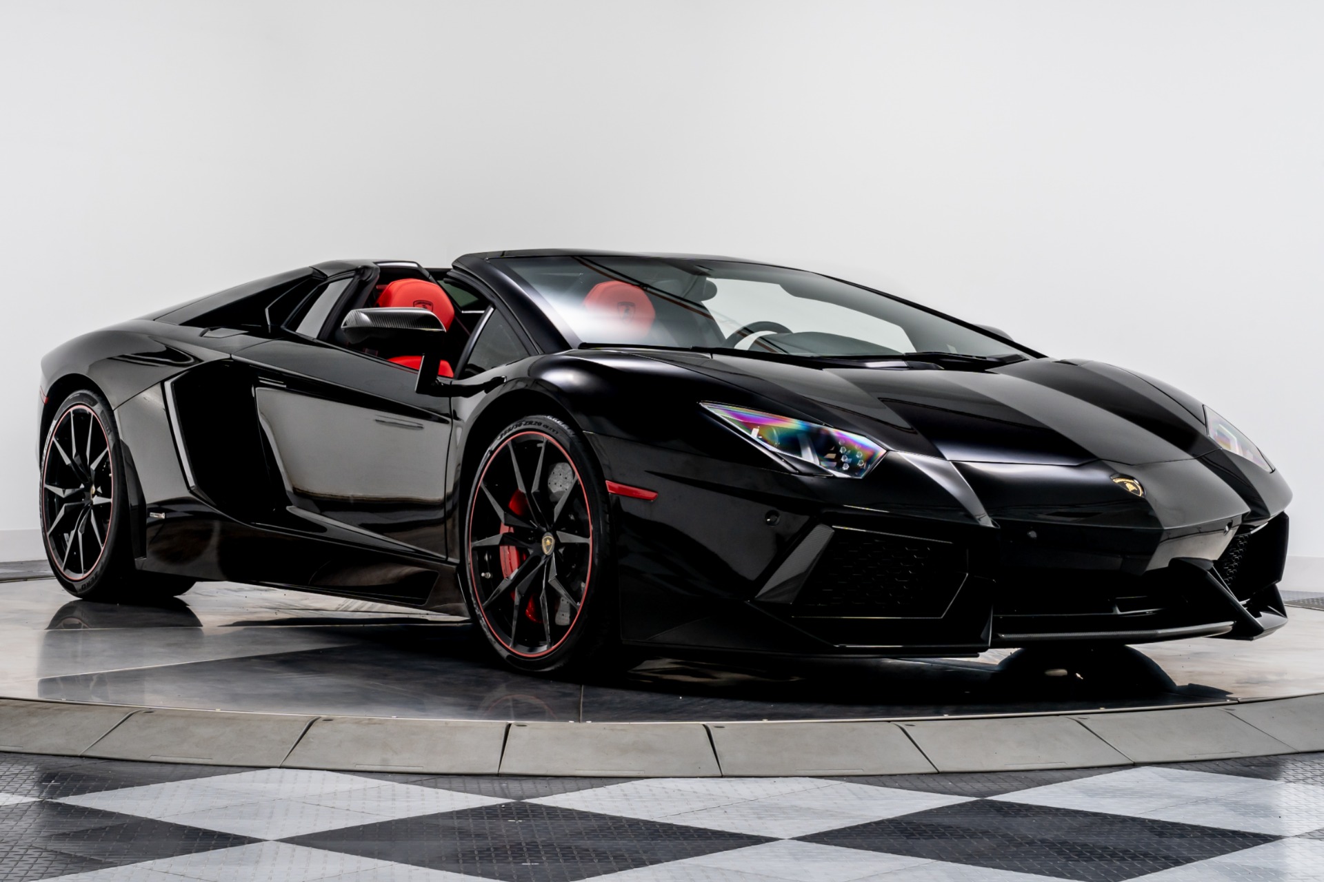 Used 2015 Lamborghini Aventador LP 700-4 Roadster For Sale