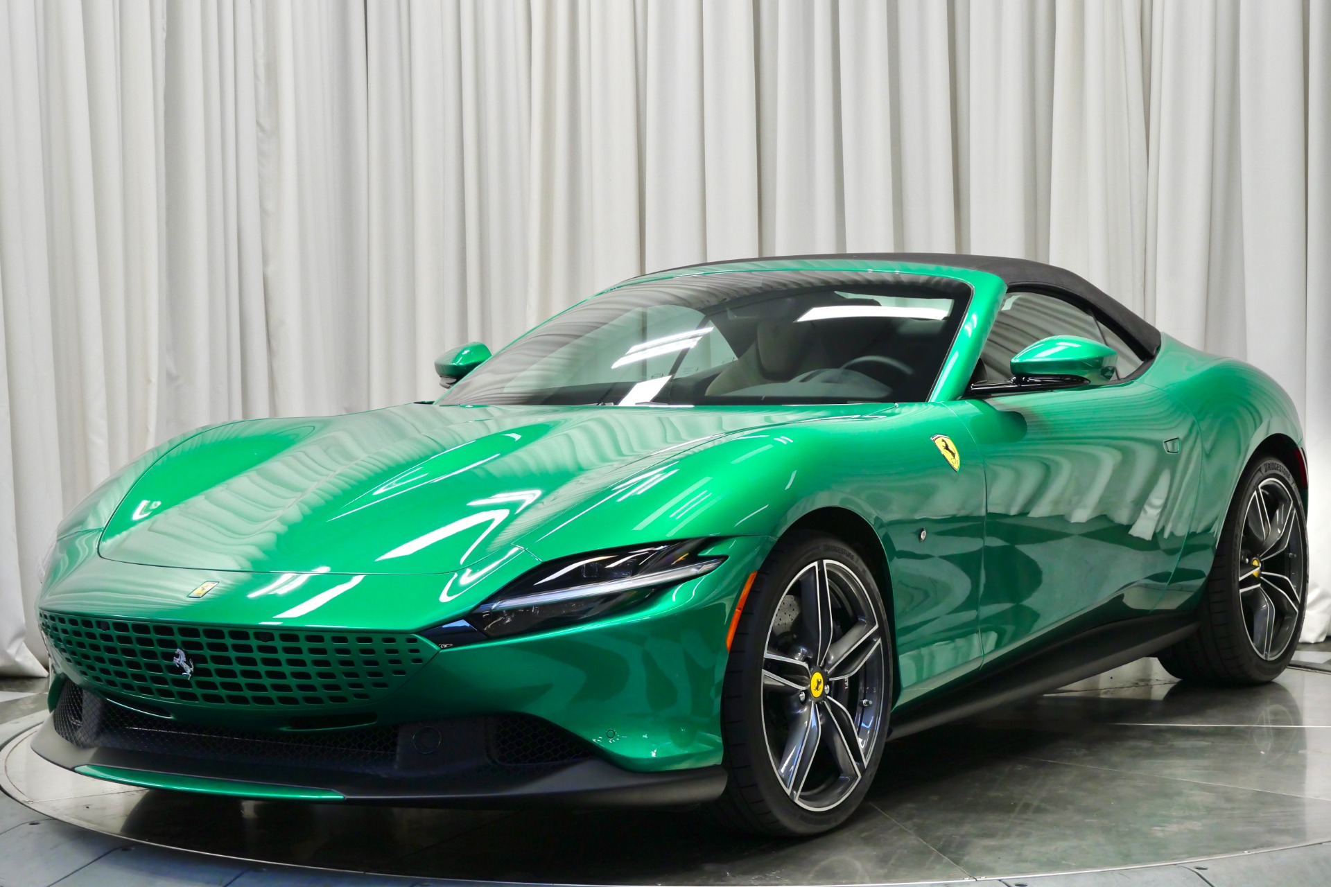 2024 Ferrari Roma Spider photo 4