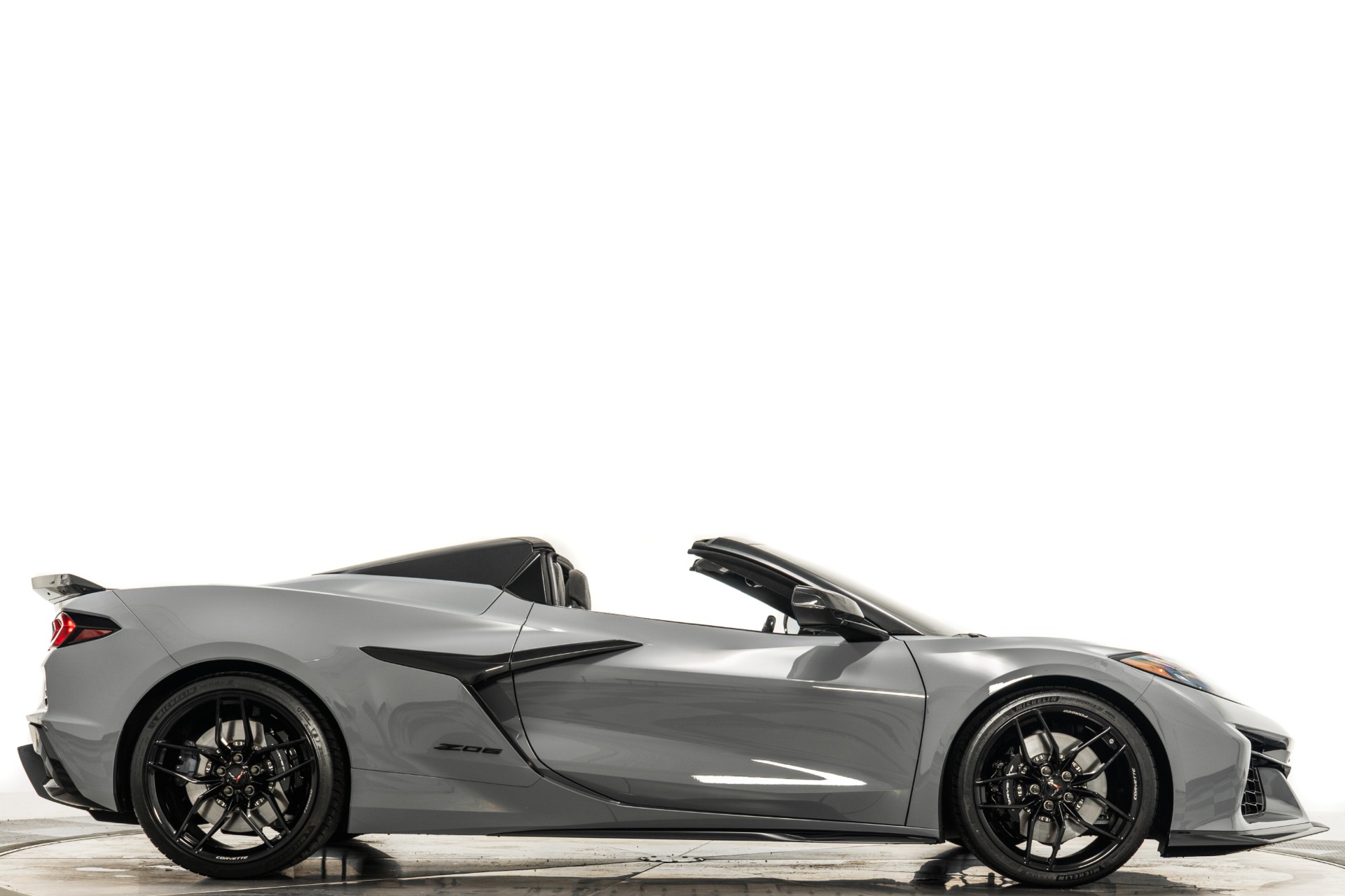 Sea Wolf Gray Tricoat 2025 Chevrolet Corvette Z06 Convertible 3LZ