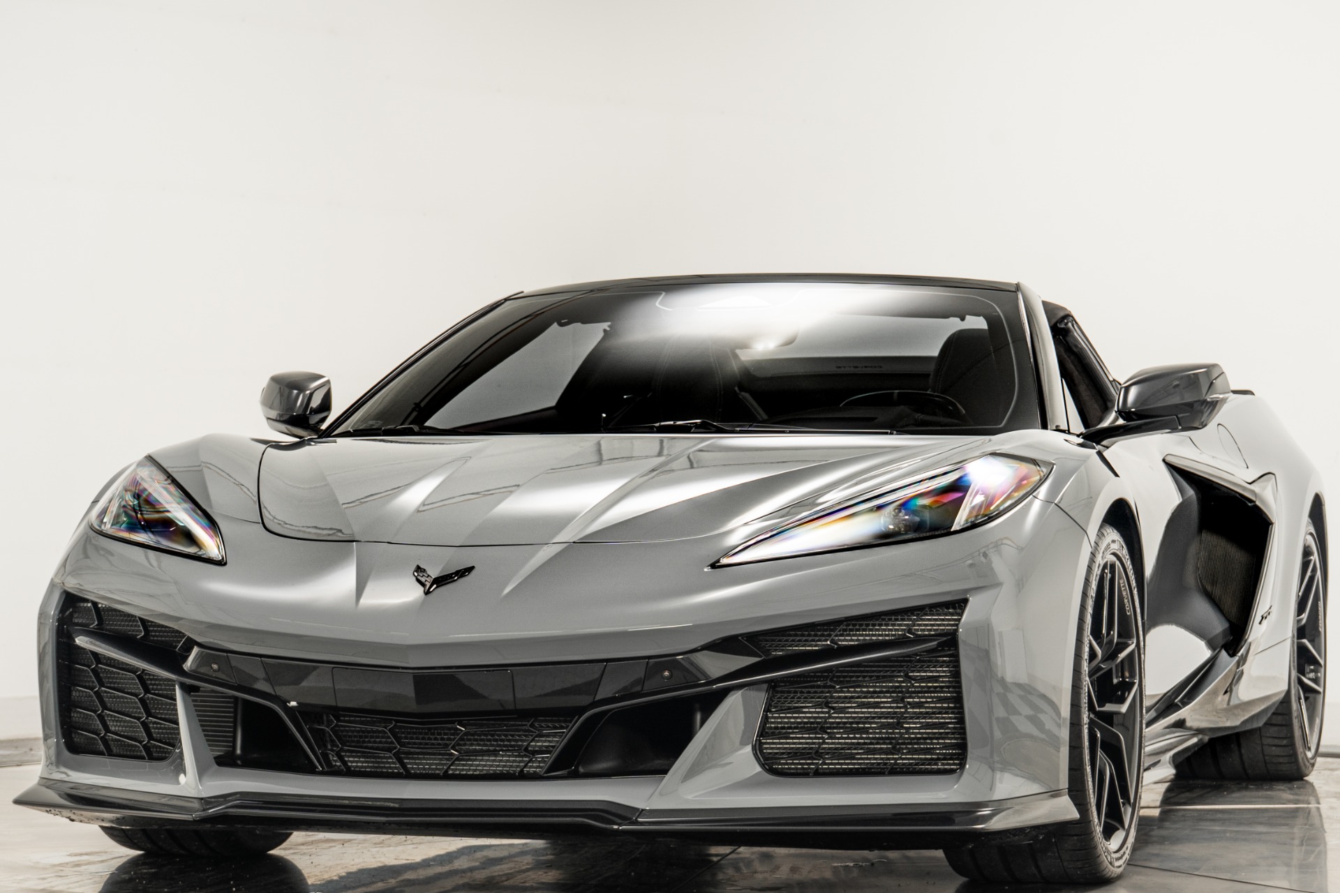 Sea Wolf Gray Tricoat 2025 Chevrolet Corvette Z06 Convertible 3LZ