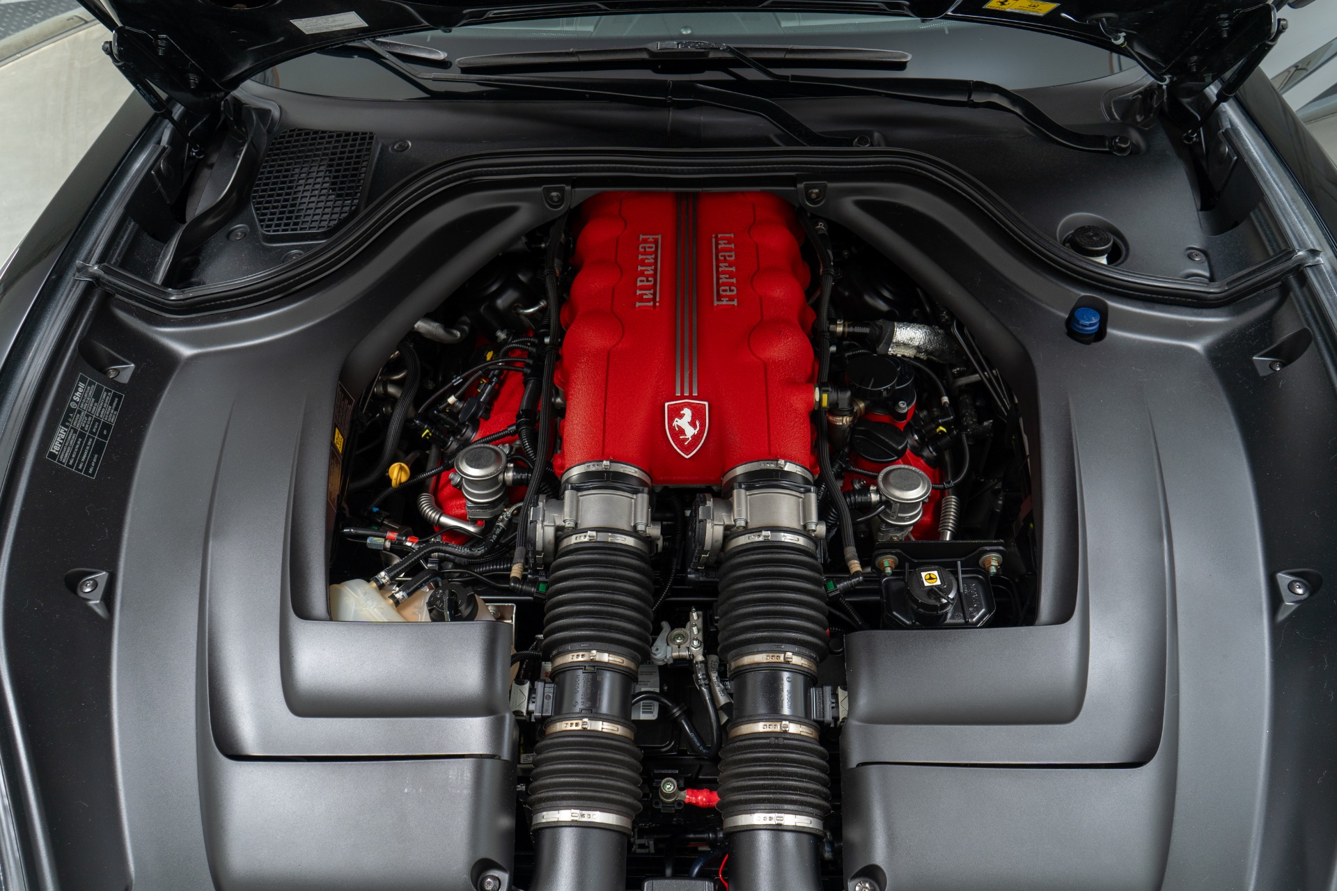 2011 Ferrari California Base - Photo 12