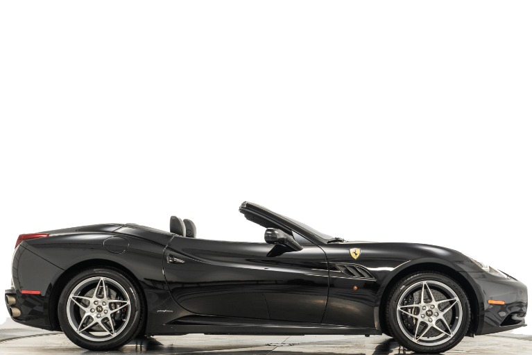Ferrari California -Daytona Seats, Carbon Fiber Driving Zone, Carbon Dash Inserts