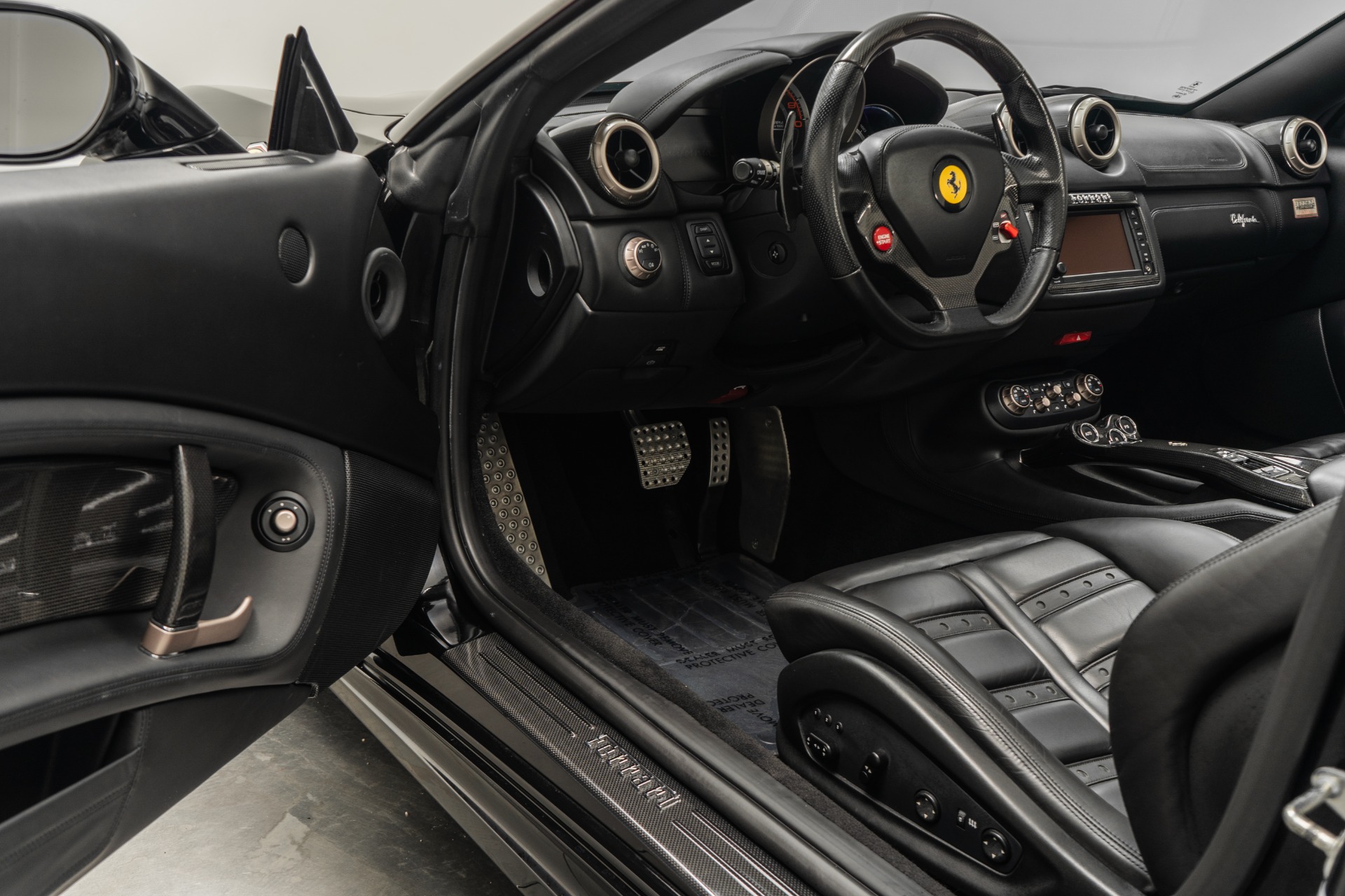 2011 Ferrari California Base - Photo 23
